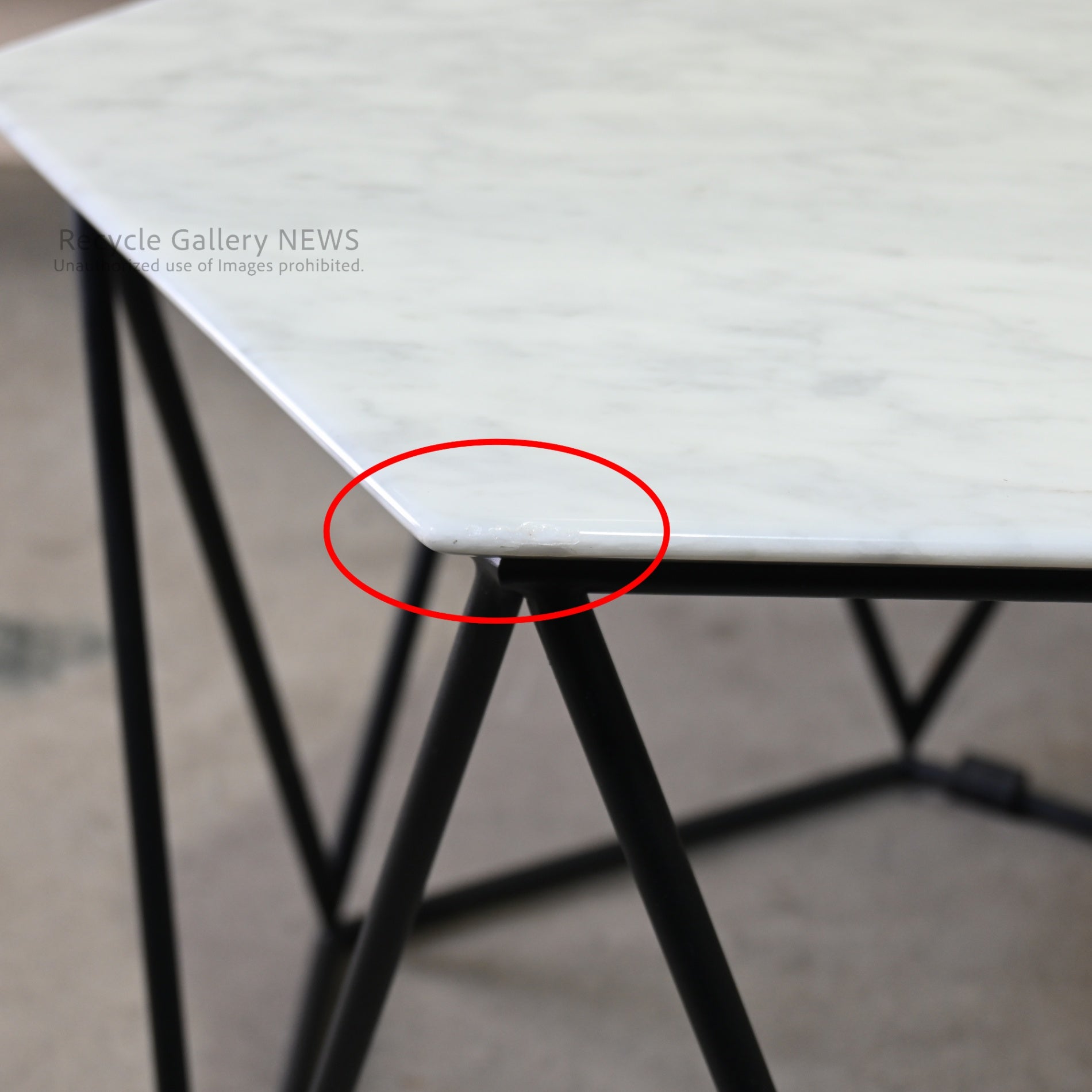 ARMONIA Mable × Iron Coffee table ”Trias” アルモニア マーブル × アイロン 大理石コーヒーテーブル "トリアス"