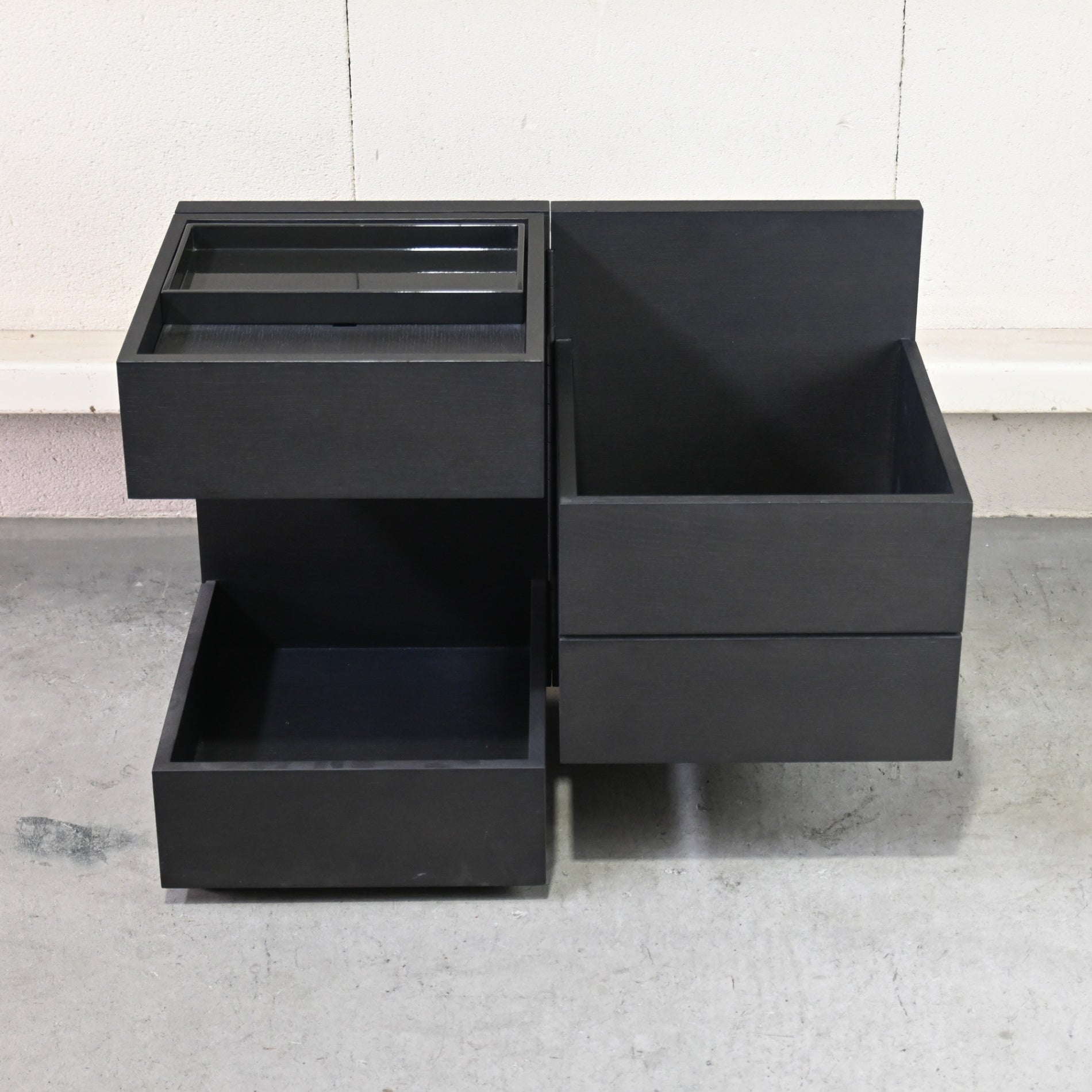 Cassina ixc PIVOT Wagon Cabinet Discontinued Italian brand Japan / カッシーナイクスシー ピヴォット ワゴン キャビネット イタリアブランド 日本 廃盤