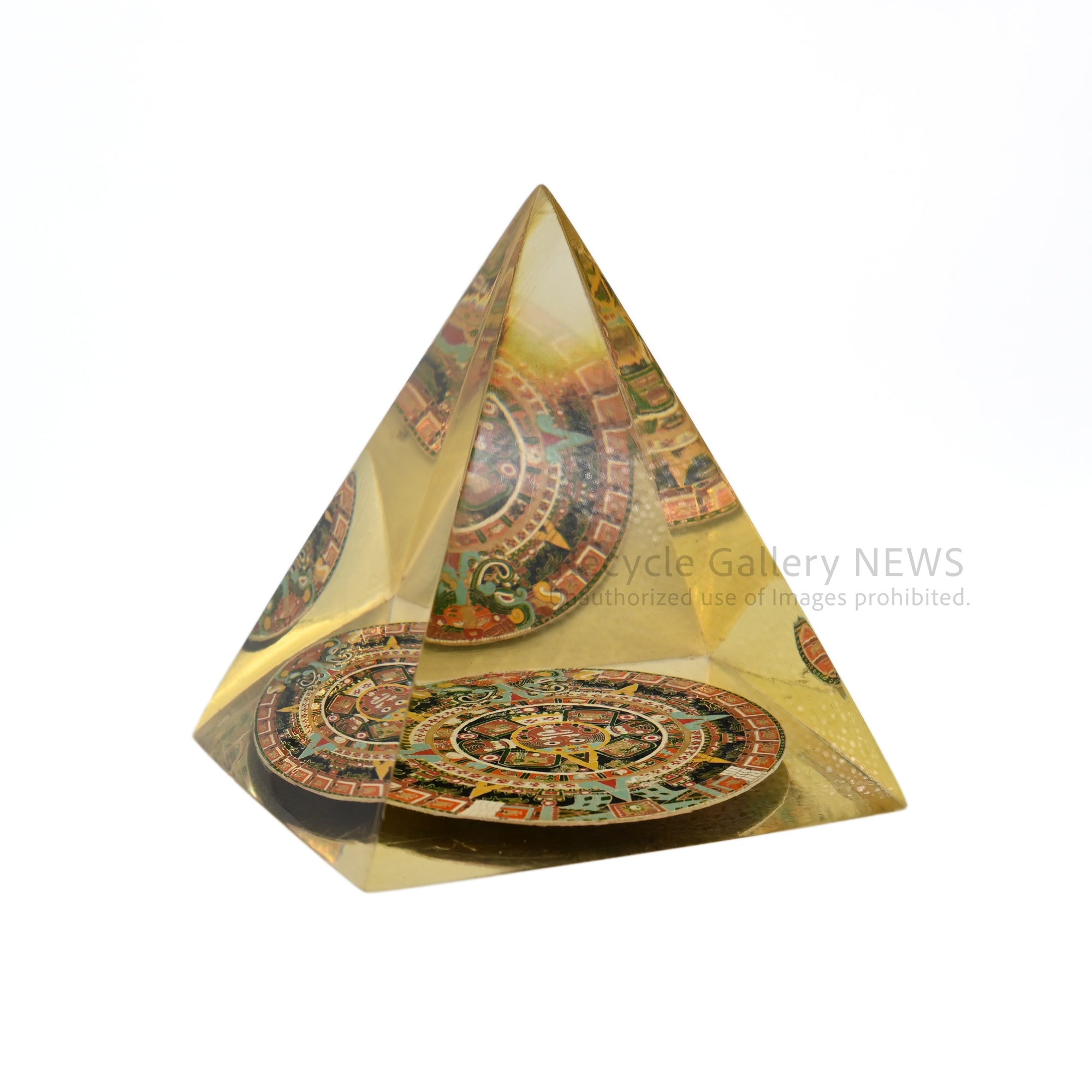 Acrylic Aztec Sun Stone Calendario Azteca Mesoamerican Pyramid Topaz Object Display Piece / アクリル アステカカレンダー 太陽の石 メソアメリカ ピラミッド トパーズ オブジェ ディスプレイ