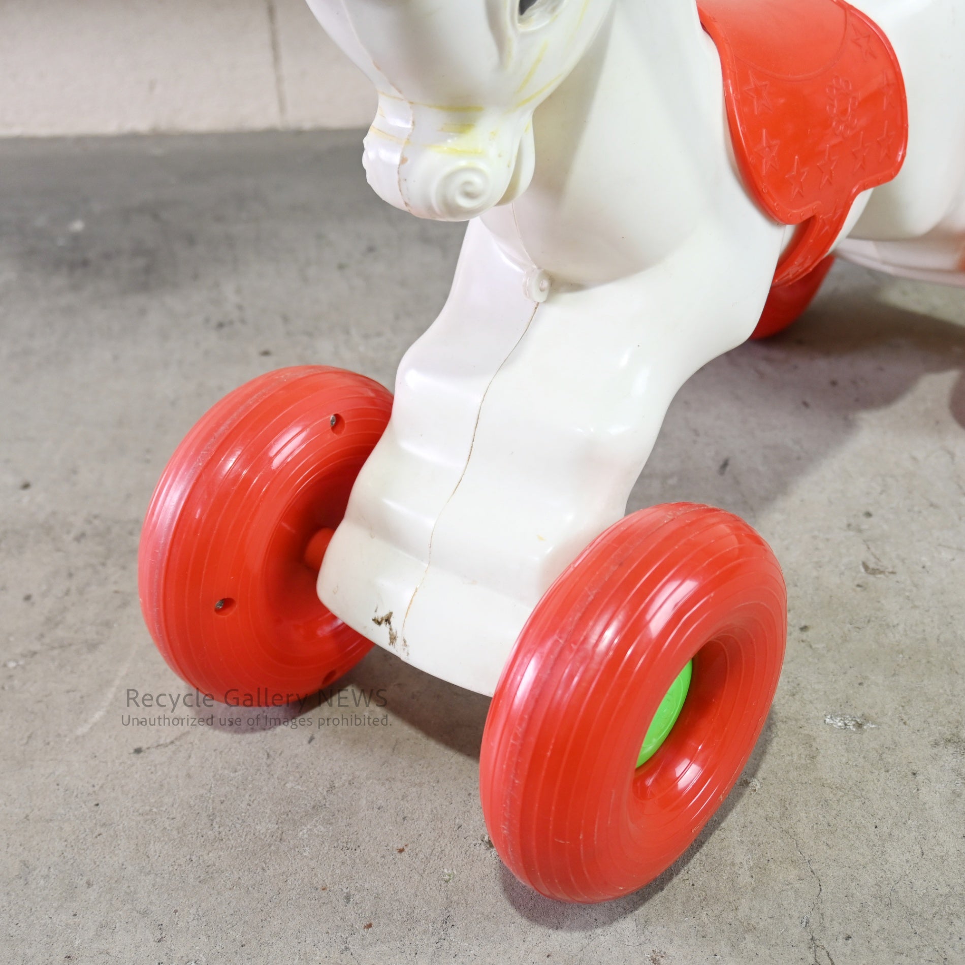 Rocking horse Pull-along Plastic resin Retro Vintage for display / 木馬 引きぐるま プラスチック樹脂製 レトロ ヴィンテージ 観賞用