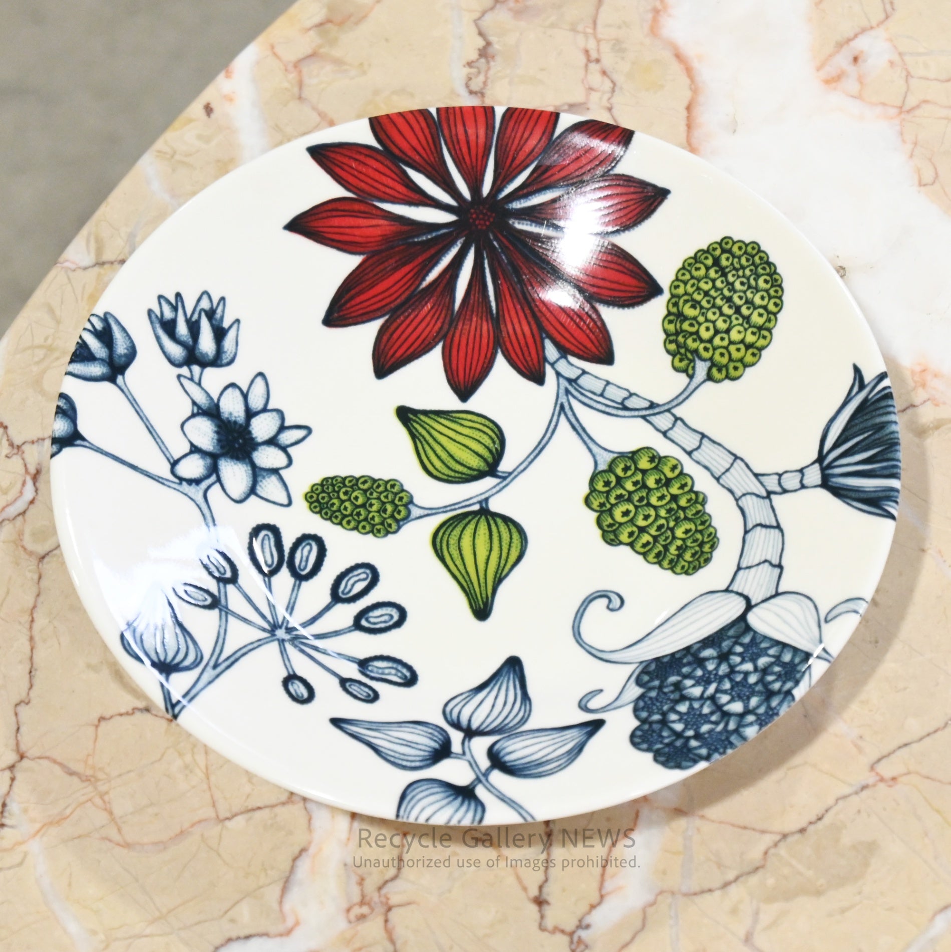 ARABIA Runo Summer Ray Finland Floral 16.5cm Plate Old Backstamp  Scandinavian Style / アラビア ルノ サマーレイ 16.5cmプレート フィンランド  花柄 北欧 旧スタンプ