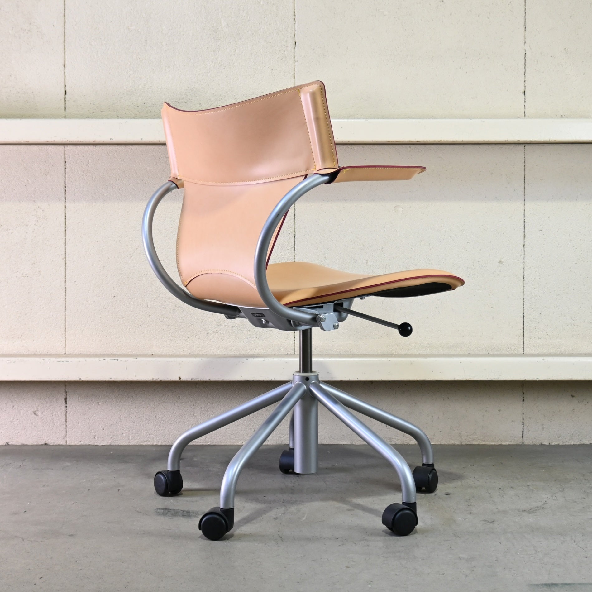 Karimoku XT4300AJ Office chair Desk chair Genuine tanned leather Japan / カリモク家具 本革 ヌメ革 デスクチェア 事務椅子