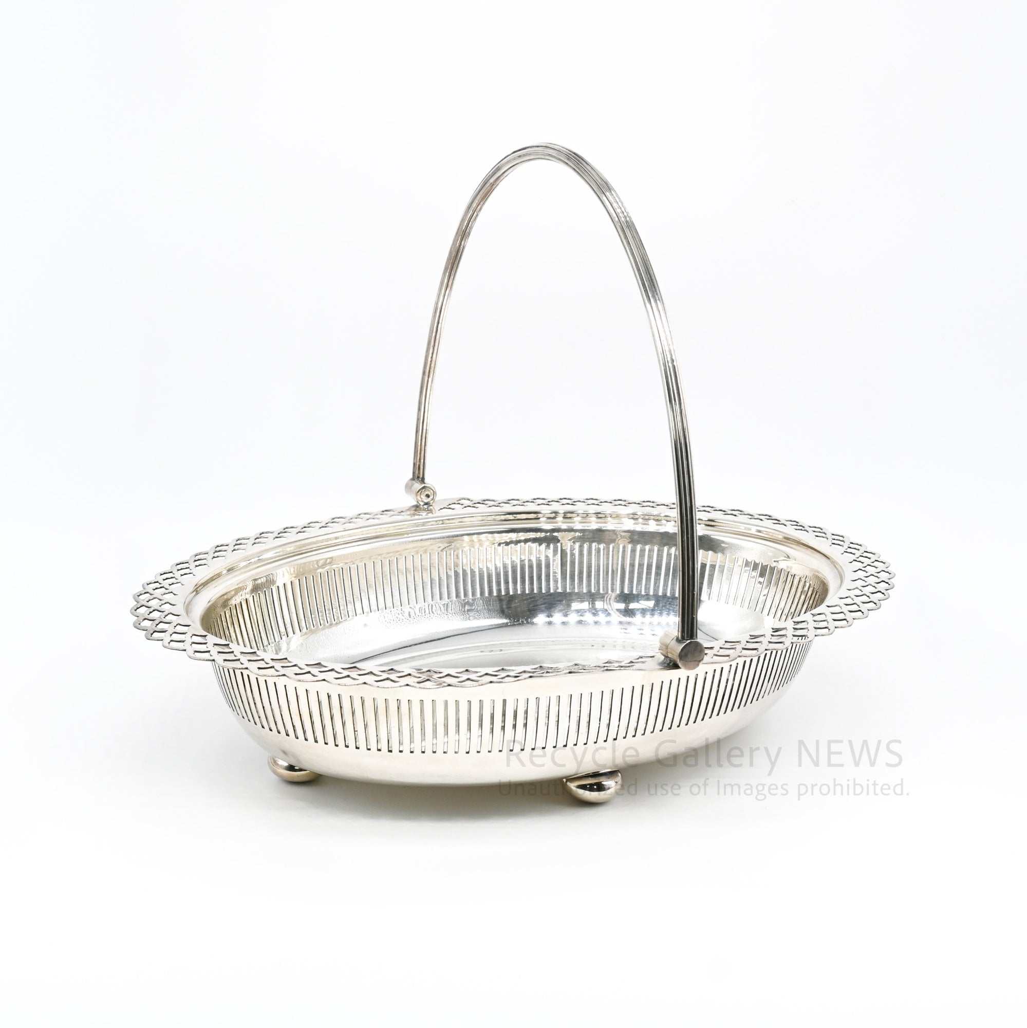 Harrods English Silver Plated Oval Serving Basket / ハロッズ アンティーク 銀メッキ オードブルバスケット 英国雑貨 サービングトレイ 菓子入れ シルバー