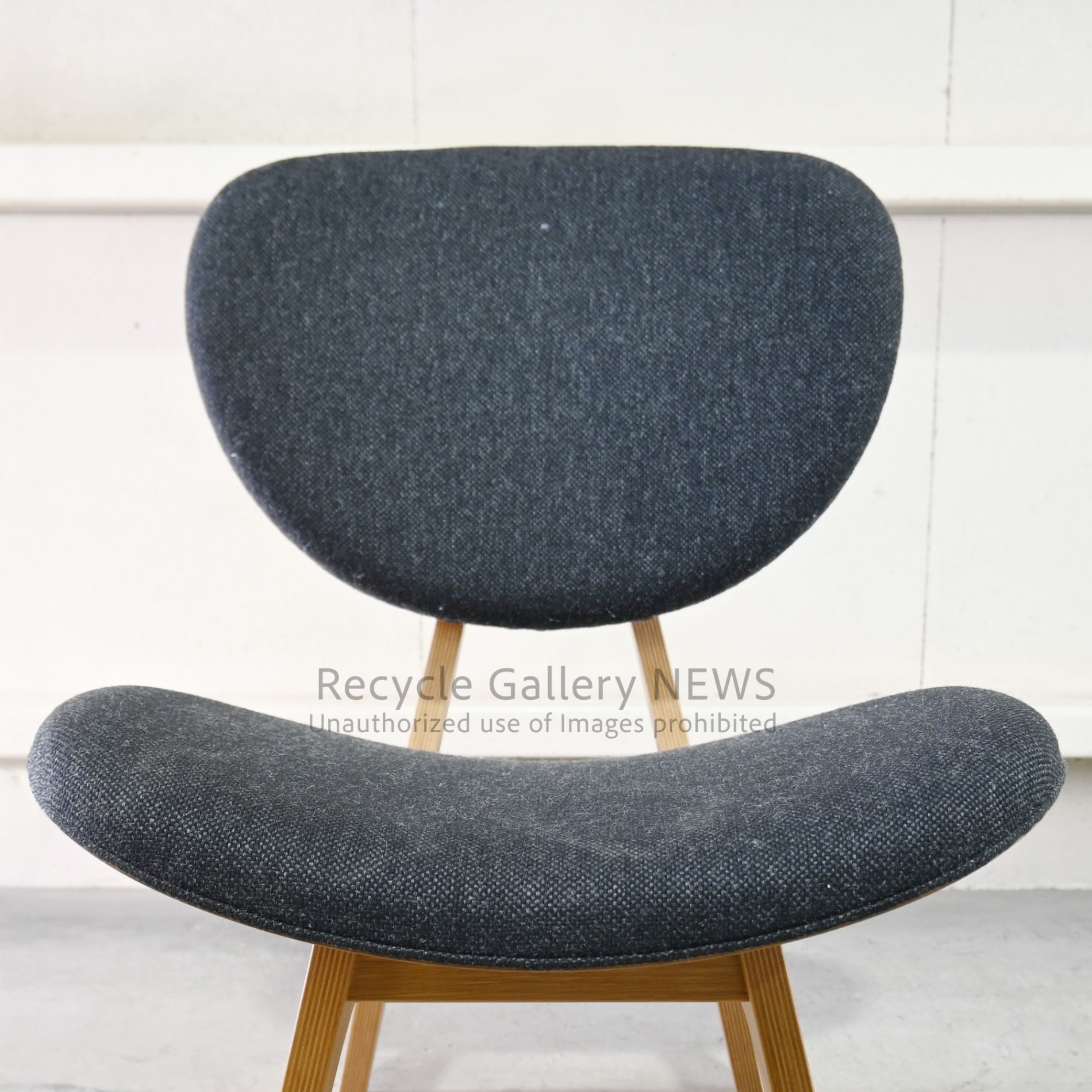 Tendo Mokko Wooden Low Chair by Daisaku Choh  Junzo Sakakura Japanese Modern / 天童木工 中座椅子 木製 長大作 坂倉準三 ジャパニーズモダン