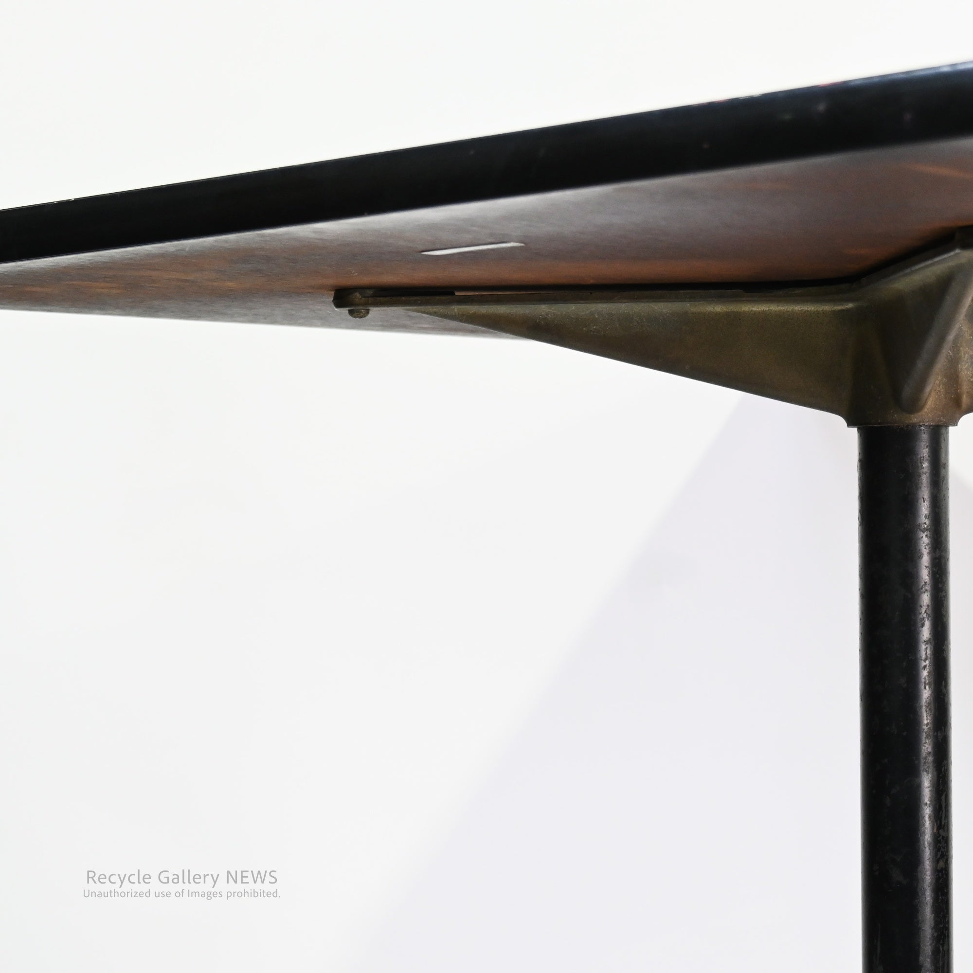 Herman Miller Eames Center Table by Charles & Ray Eames American Mid Century Modern Architectural Form / イームズセンターテーブル ミッドセンチュリー アメリカ チャールズ＆レイ・イームズ 建築