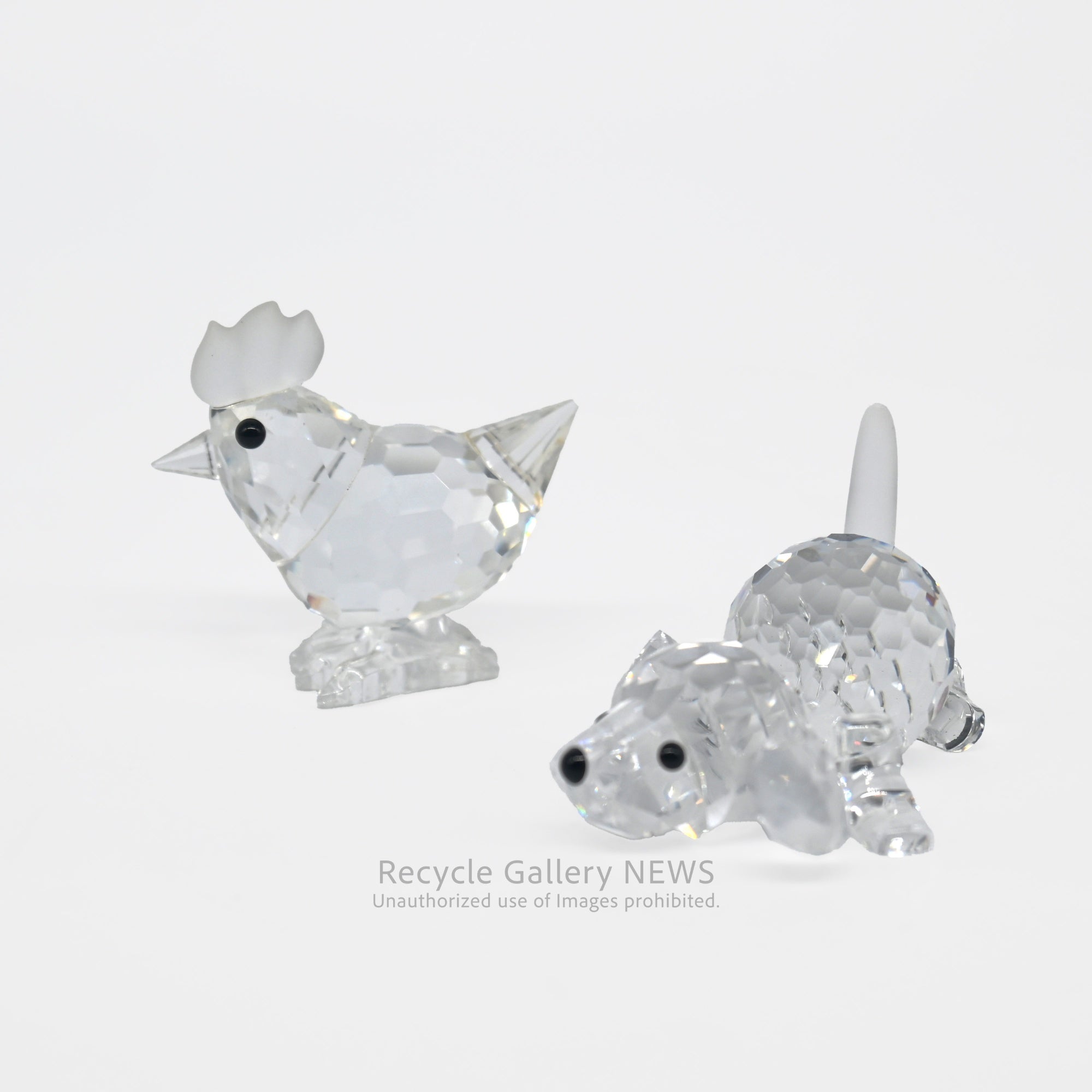 Retired Swarovski Crystal "Lying Beagle" Figurine Austrian Animal Motif / スワロフスキー 伏せビーグル 廃盤品 オーストリア クリスタルガラス 動物モチーフ