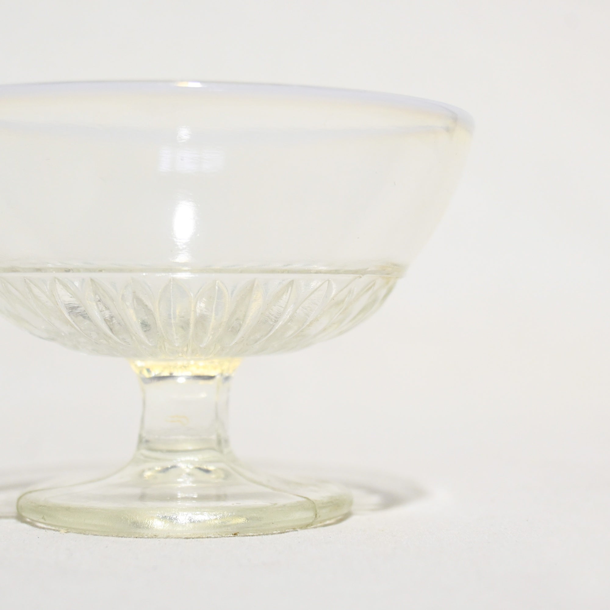 Vintage Press Glass Japanese Glass Ice Cup Milk&Clear Color Retro / ヴィンテージ プレスガラス 和ガラス 氷コップ 乳白ミルク色＆透明色 レトロ