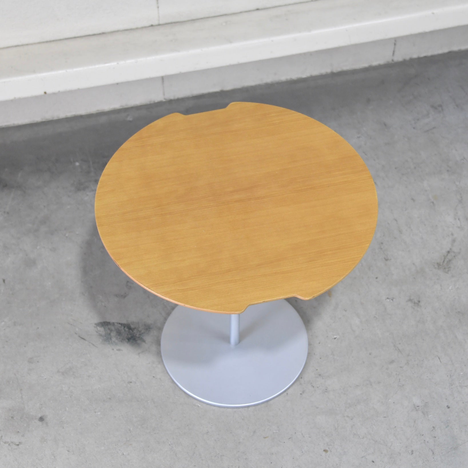 Cassina ixc. 252 ON-OFF Side table Piero Lissoni Italian modern design / カッシーナ イクスシー 252 オンオフ サイドテーブル ピエロ リッソーニ イタリアンモダンデザイン