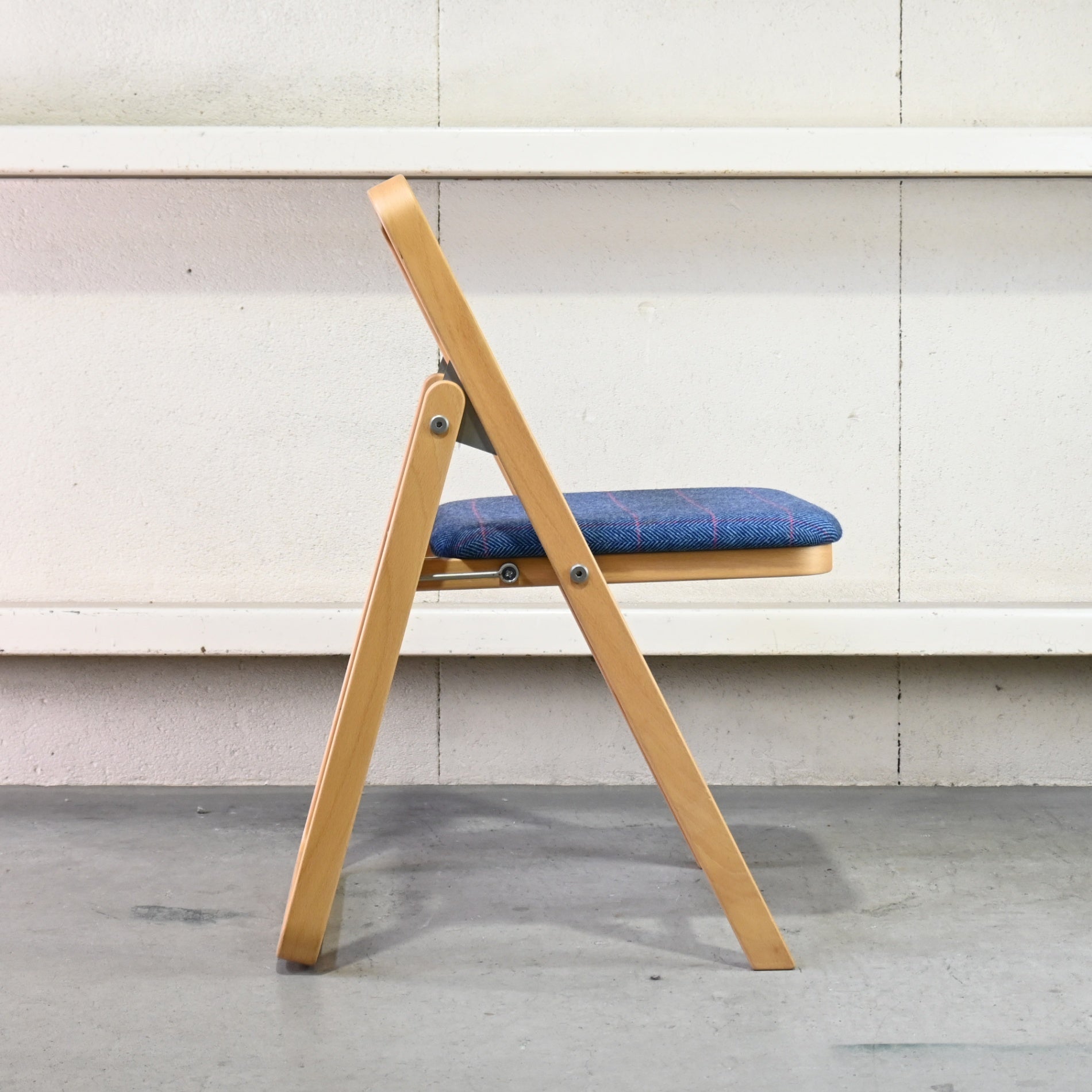 Tendo Folding chair T-3229WB-NT Japan Molded plywood / 天童木工 フォールディングチェア 折りたたみ椅子 廃盤シート張地布 日本 成形合板 木材