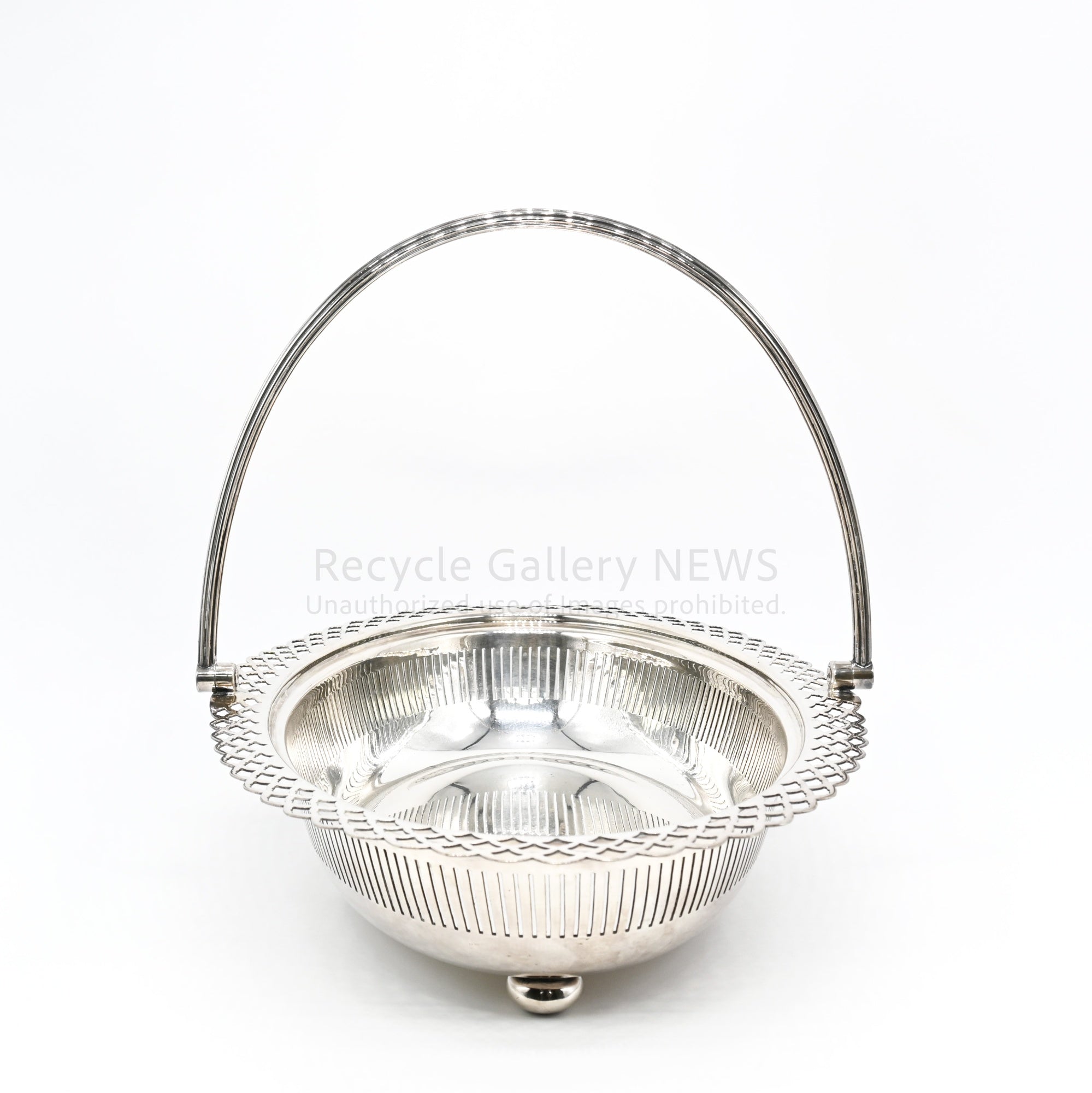 Harrods English Silver Plated Oval Serving Basket / ハロッズ アンティーク 銀メッキ オードブルバスケット 英国雑貨 サービングトレイ 菓子入れ シルバー