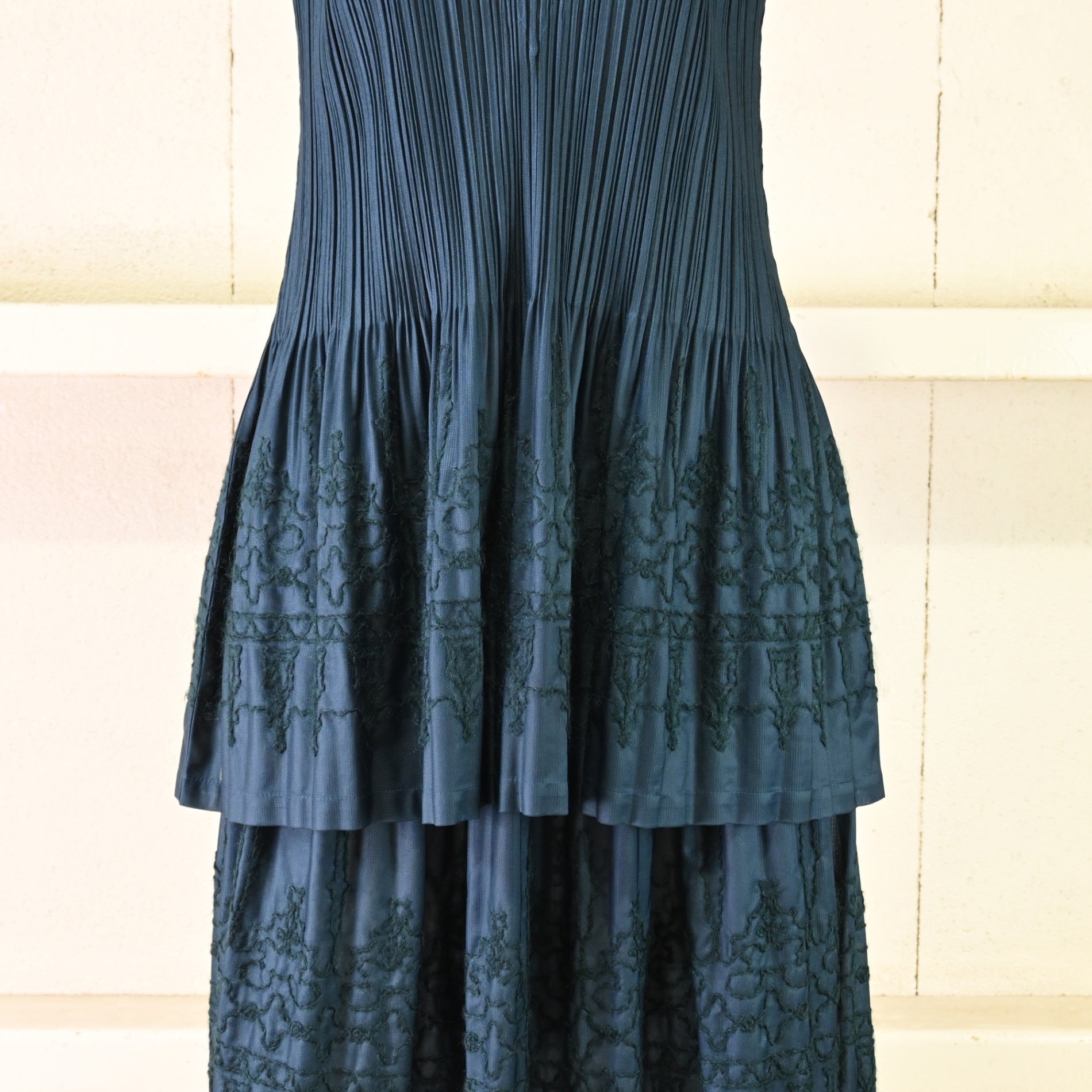 PLEATS PLEASE ISSEY MIYAKE 2013AW SET / イッセイミヤケ プリーツプリーズ モヘア混刺繍 緑無地ポリ セットアップ ワンピース風 3
