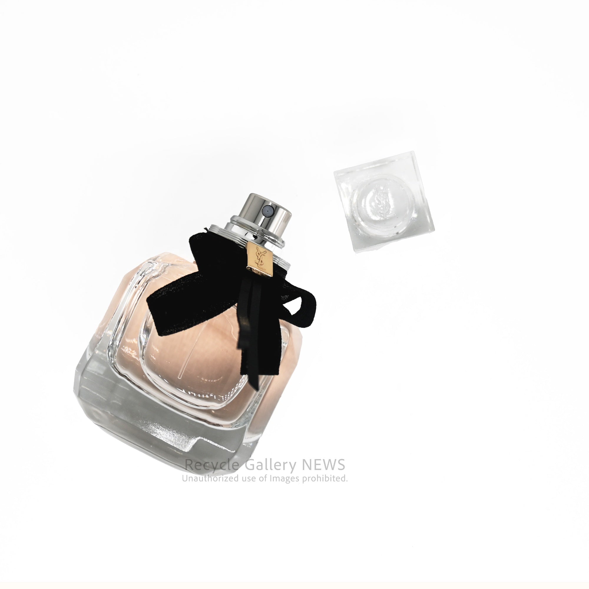 Yves Saint Laurent MON PARIS Eau de parfum 30ml YSL Perfume Made in France Floral Scent / イヴ サンローラン モンパリ オーデパルファム 30ml 香水 フランス製 フローラル系