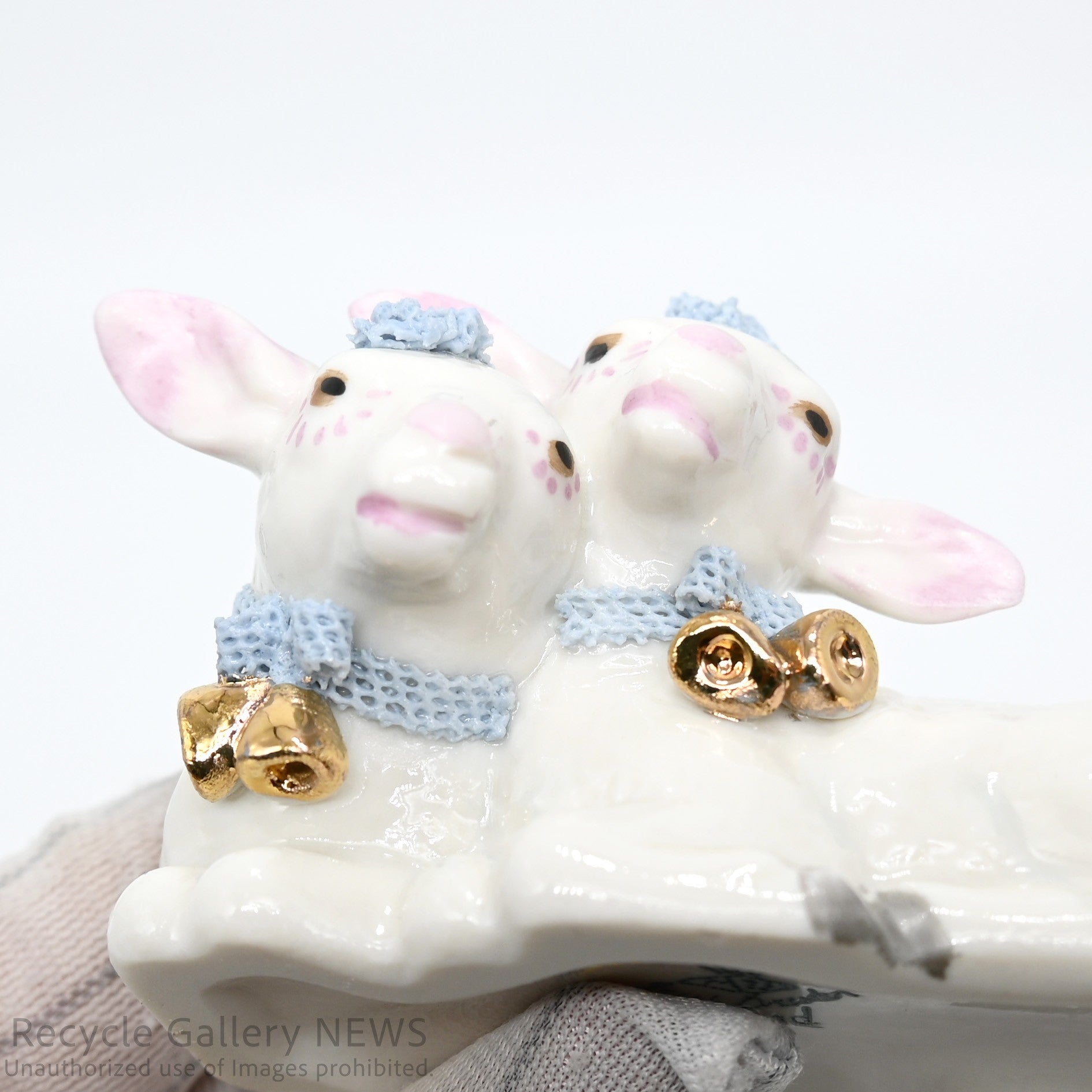 Irish Dresden Lace Porcelain White Lamb Figurine / アイリッシュ・ドレスデン 羊モチーフ 磁器 フィギュリン レース磁器 白 パステルカラー