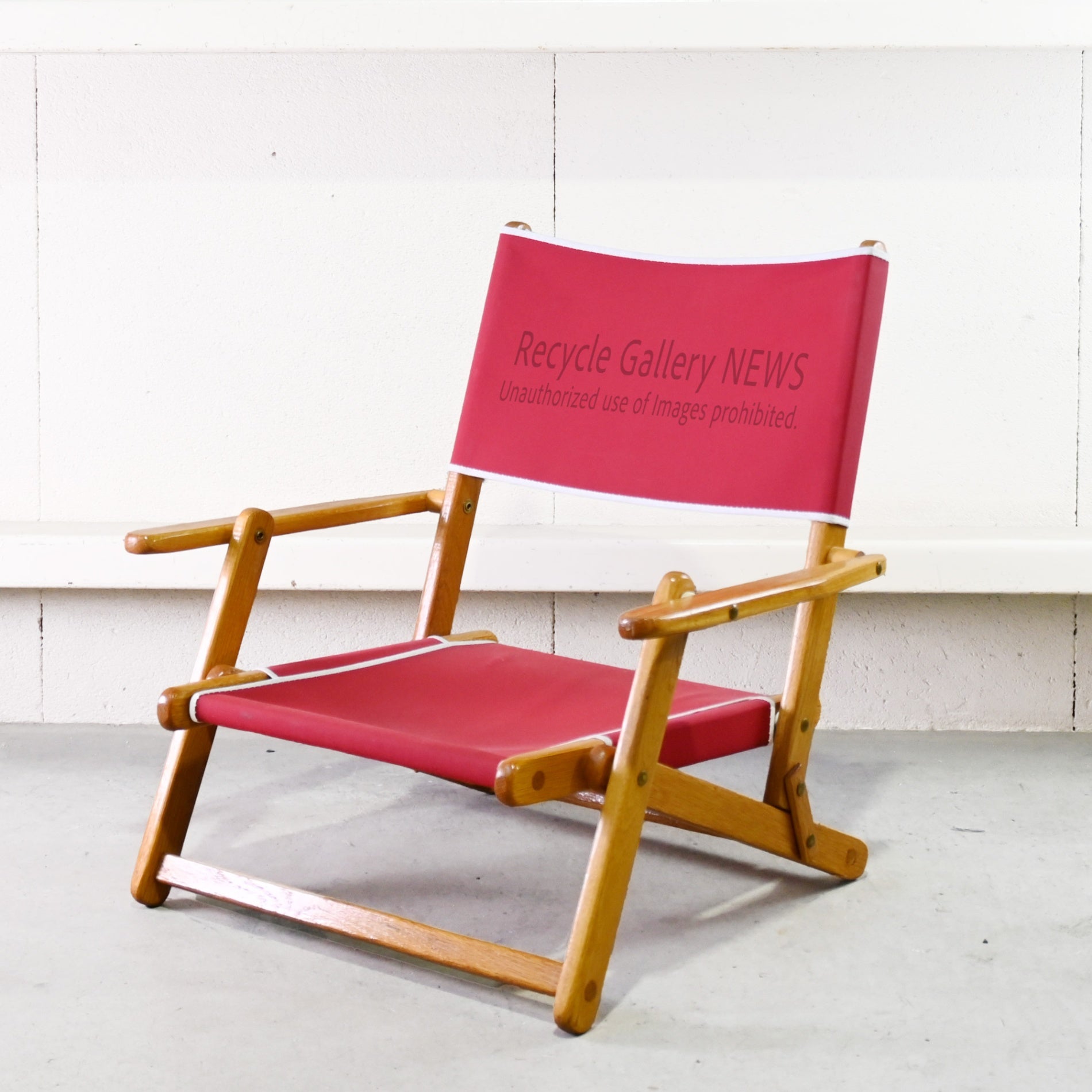Anywhere Chair Jockey Red ANYWHERE CHAIR Outdoor Folding Chair