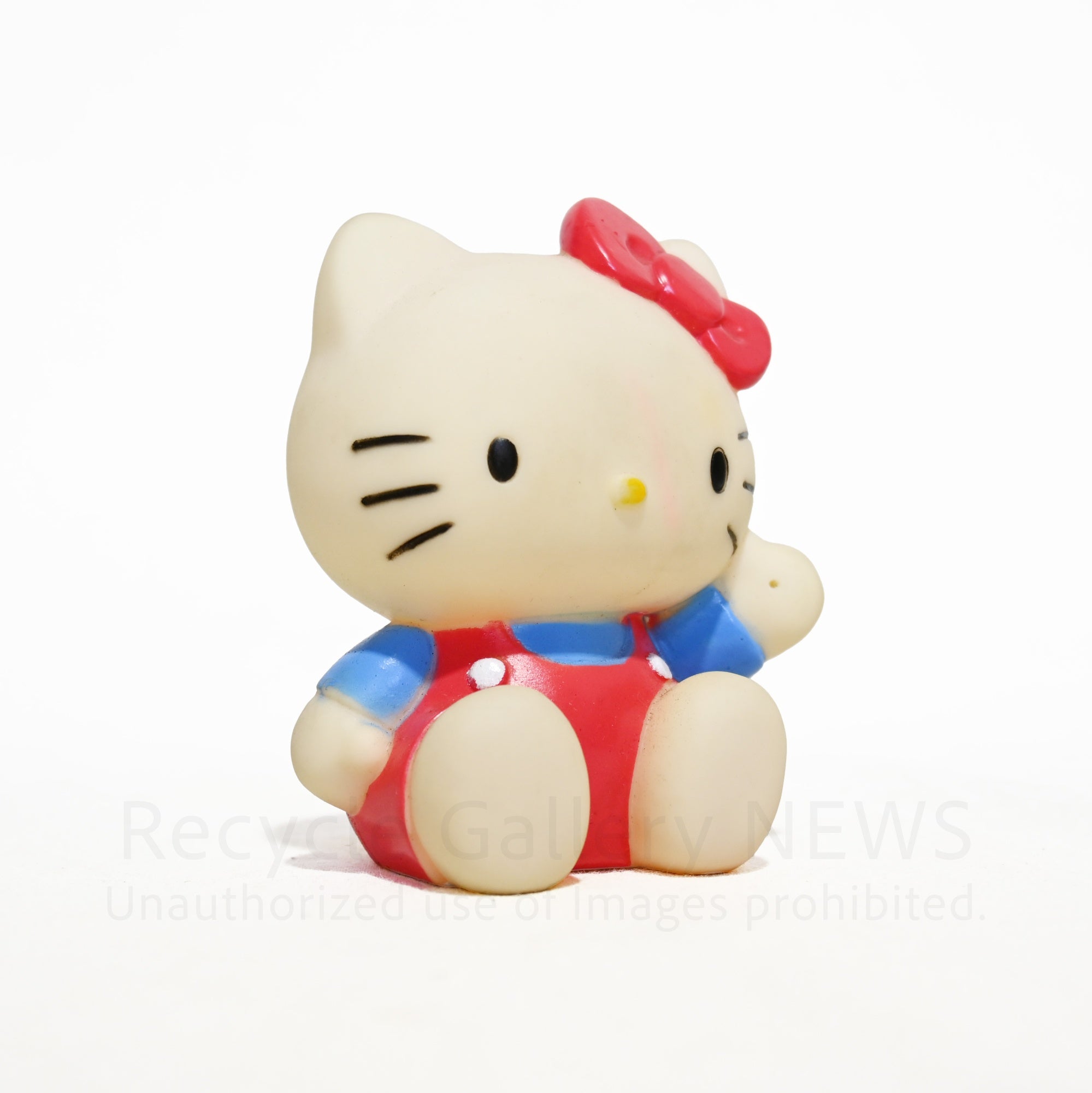 Hello Kitty Soft Vinyl Mascot 1993 Vintage Rare / ハローキティ ソフビ マスコット 1993年 ヴィンテージ レア 汚れあり