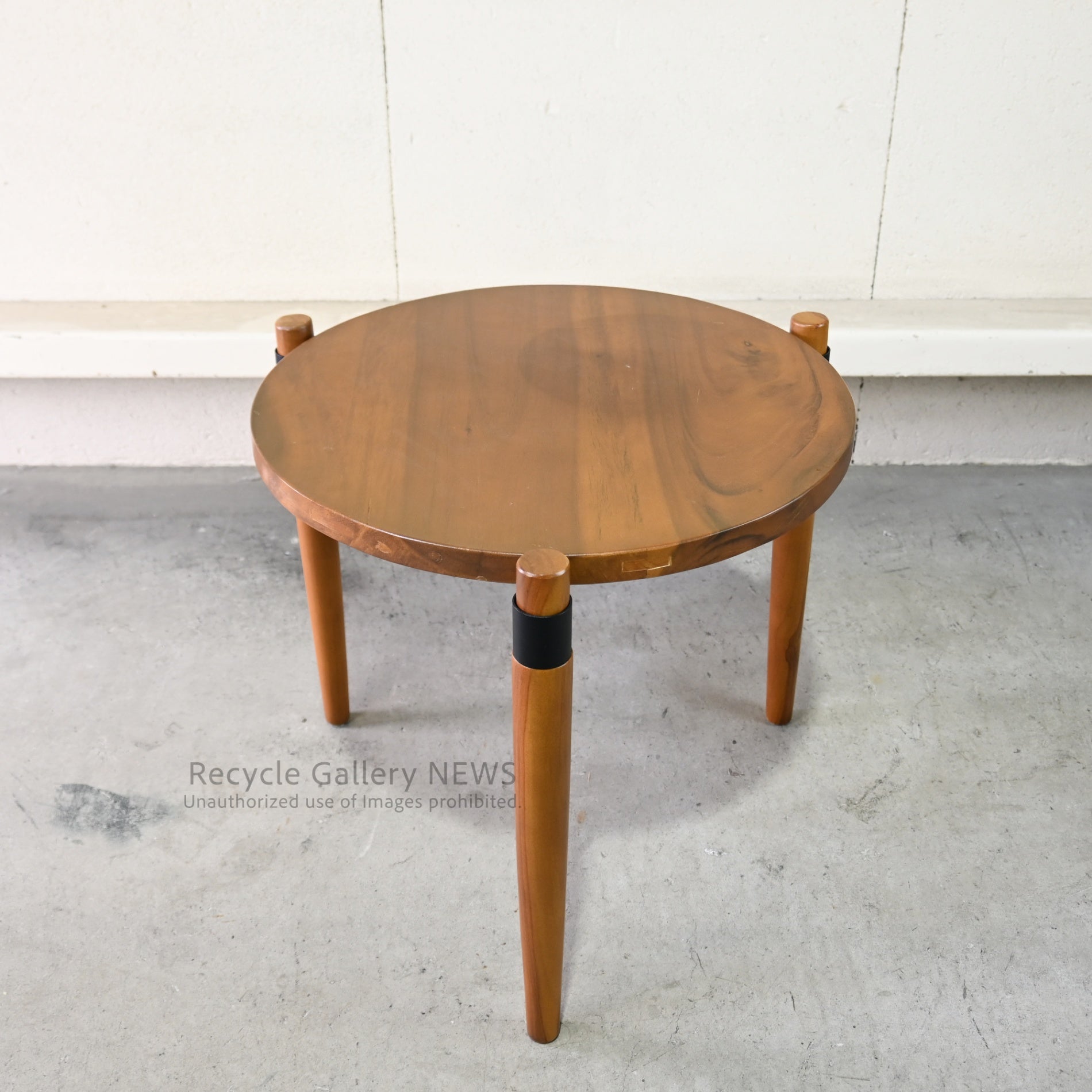AZUMAYA Round Monkey Pod Side Table　Solid Wood Brown Grain pattern / AZUMAYA モンキーポッド ラウンドサイドテーブル 無垢材 茶色 木目