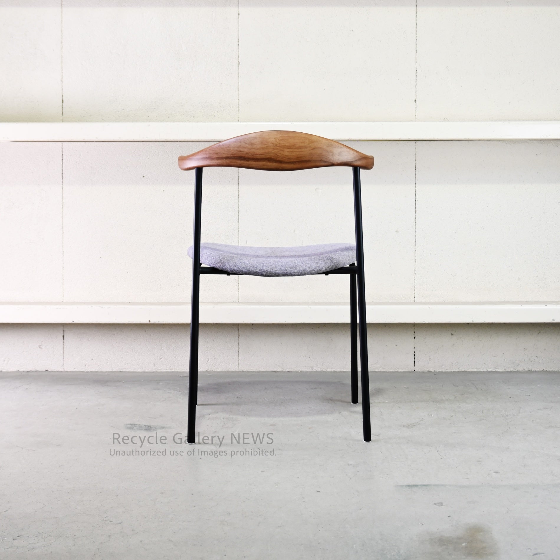 Seki Furniture Atom Chair Glay-White Wooden  Steel  Industrial  Vintage  Cafe style / 関家具 アトムチェア 座面グレーホワイト 木材 スチール インダストリアル ヴィンテージ カフェスタイル