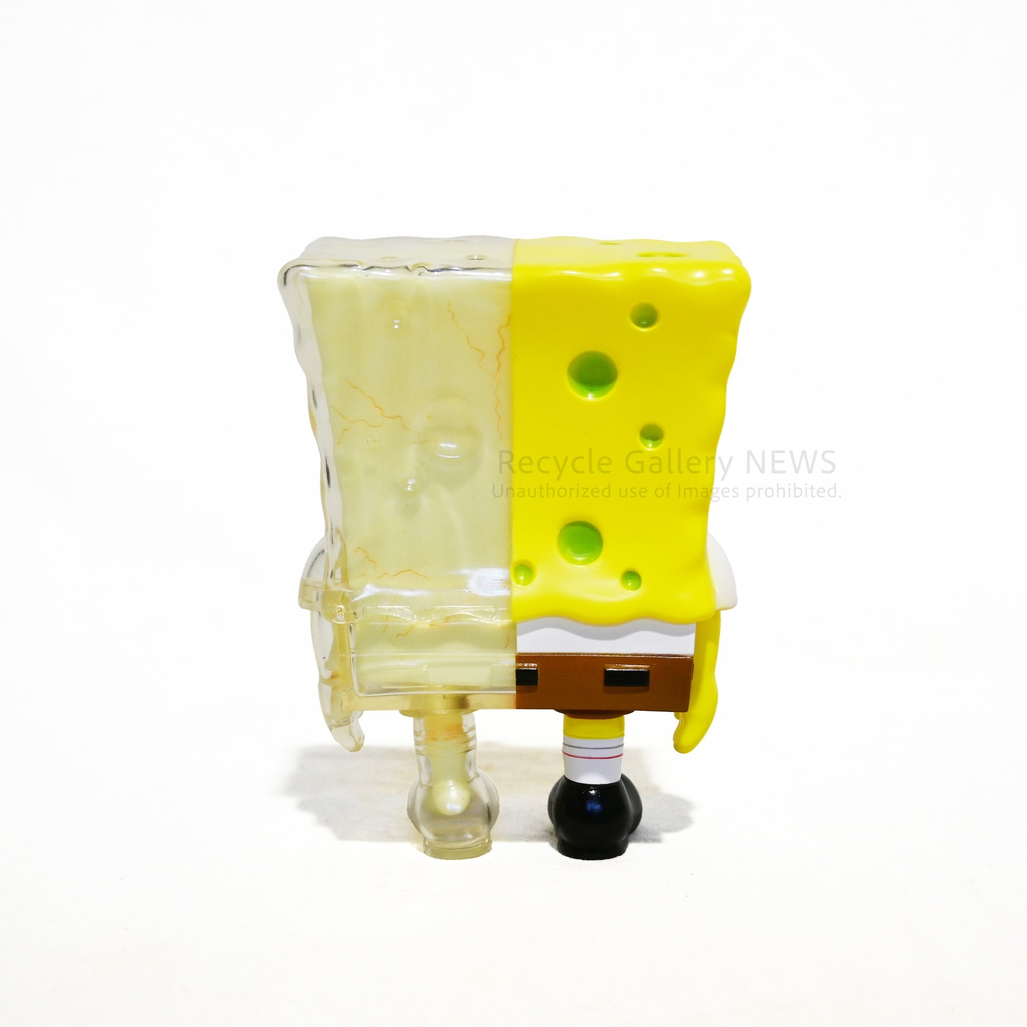 SECRETBASE SPONGEBOB X-RAY FULL COLOR Yellow G.I.D Ver. Made in Japan / シークレットベース スポンジボブ スケルトン 蓄光 フィギュア ソフビ 日本製