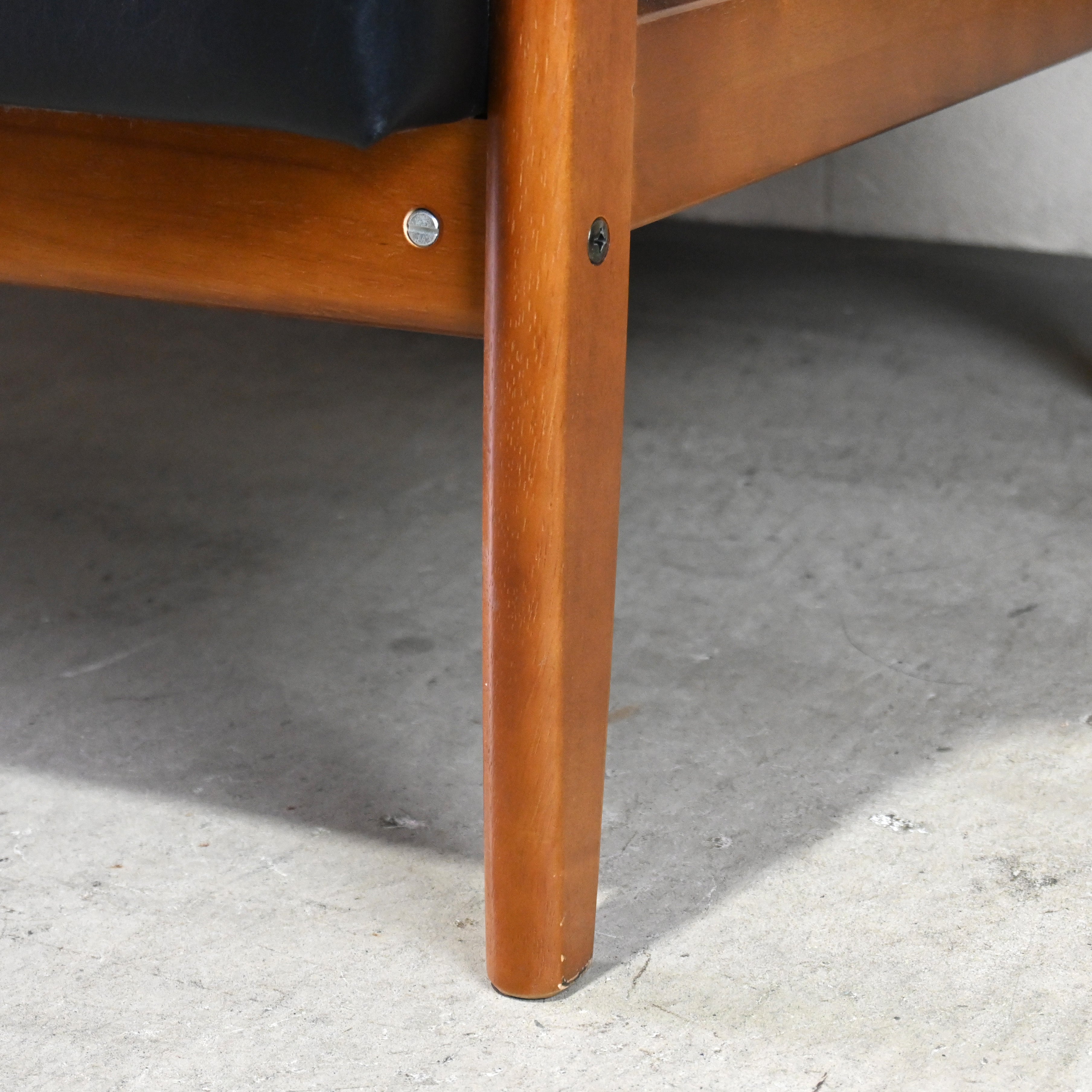 karimoku60 K-chair 2seater Standard black Japanese modern Long life design / カリモク60 Kチェア 2シーター スタンダードブラック ジャパニーズモダン ロングライフデザイン