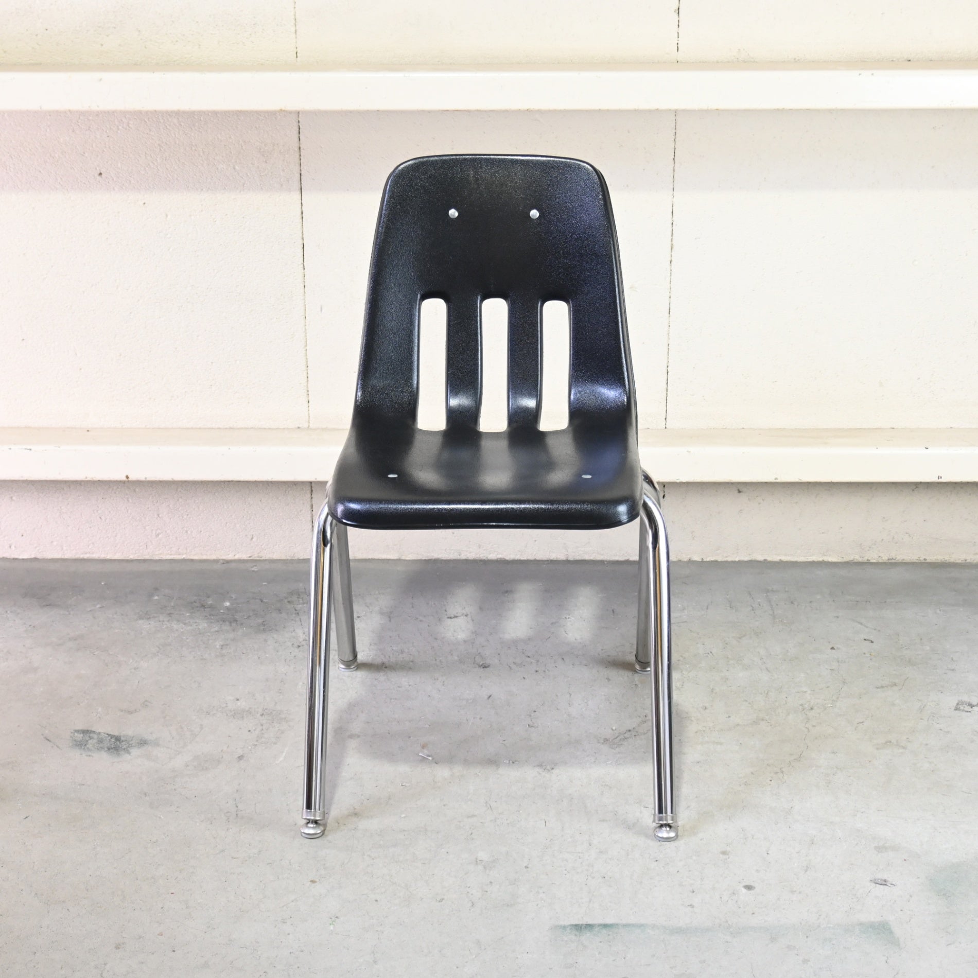 VIRCO Stacking chair Black Retro American Industrial design / バルコ スタッキングチェア ブラック レトロ アメリカン ヴィンテージ インダストリアルデザイン