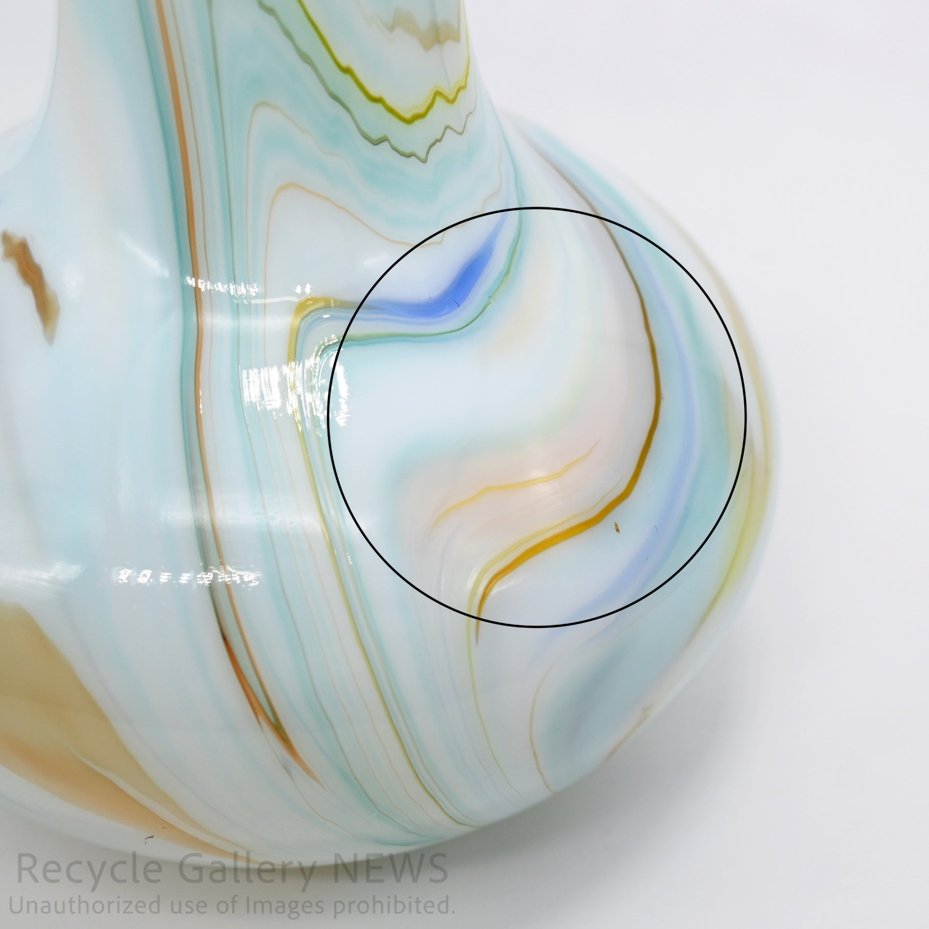 Milky Marble Glass Vase Retro Modern Art Glass / ミルキー マーブル ガラス フラワーベース 花瓶 乳白色 レトロモダン アートガラス