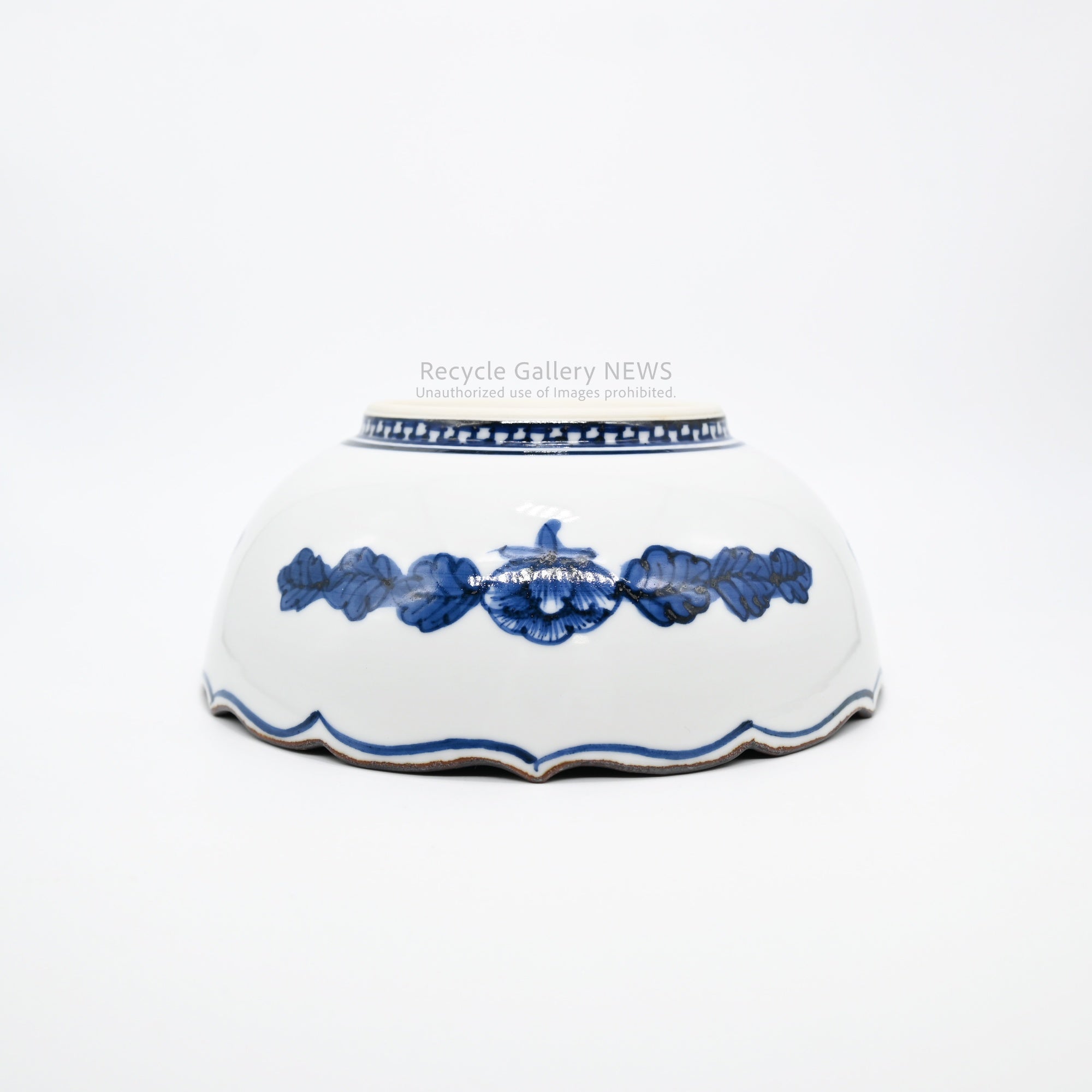 Ichiraku Yamamoto Blue White Porcelain Neziri-Shonzui Lobed-Rim Bowl / 山本壹楽 壹楽窯 染付 ねじり祥瑞 稜花 鉢 藍色