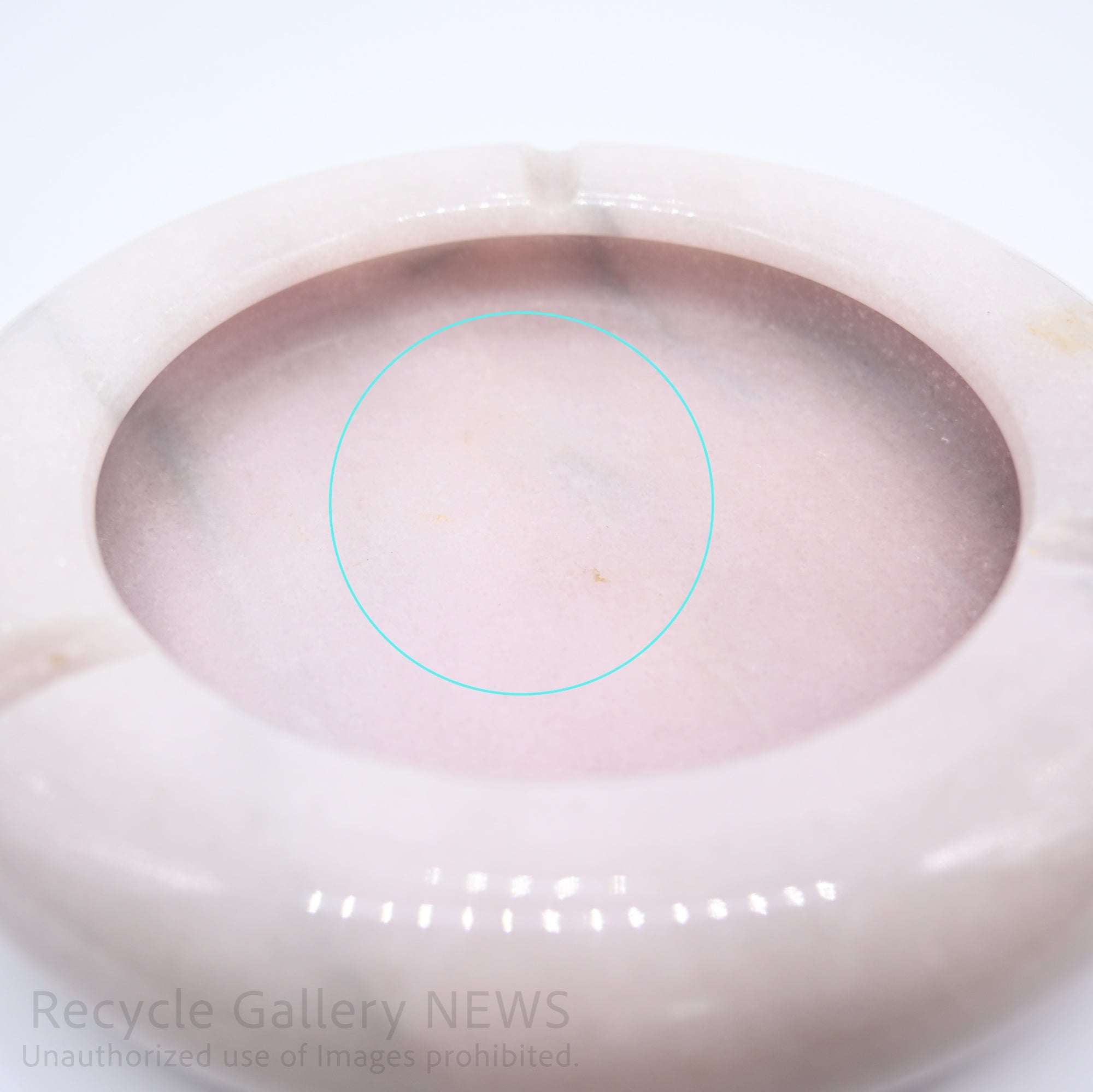 Pink Marble Ash Tray Mid-Century Modern Space Age Decor / ピンク大理石 アッシュトレイ 灰皿 円形 丸 マーブル ストーン ミッドセンチュリー モダン スペースエイジ 韓国インテリア