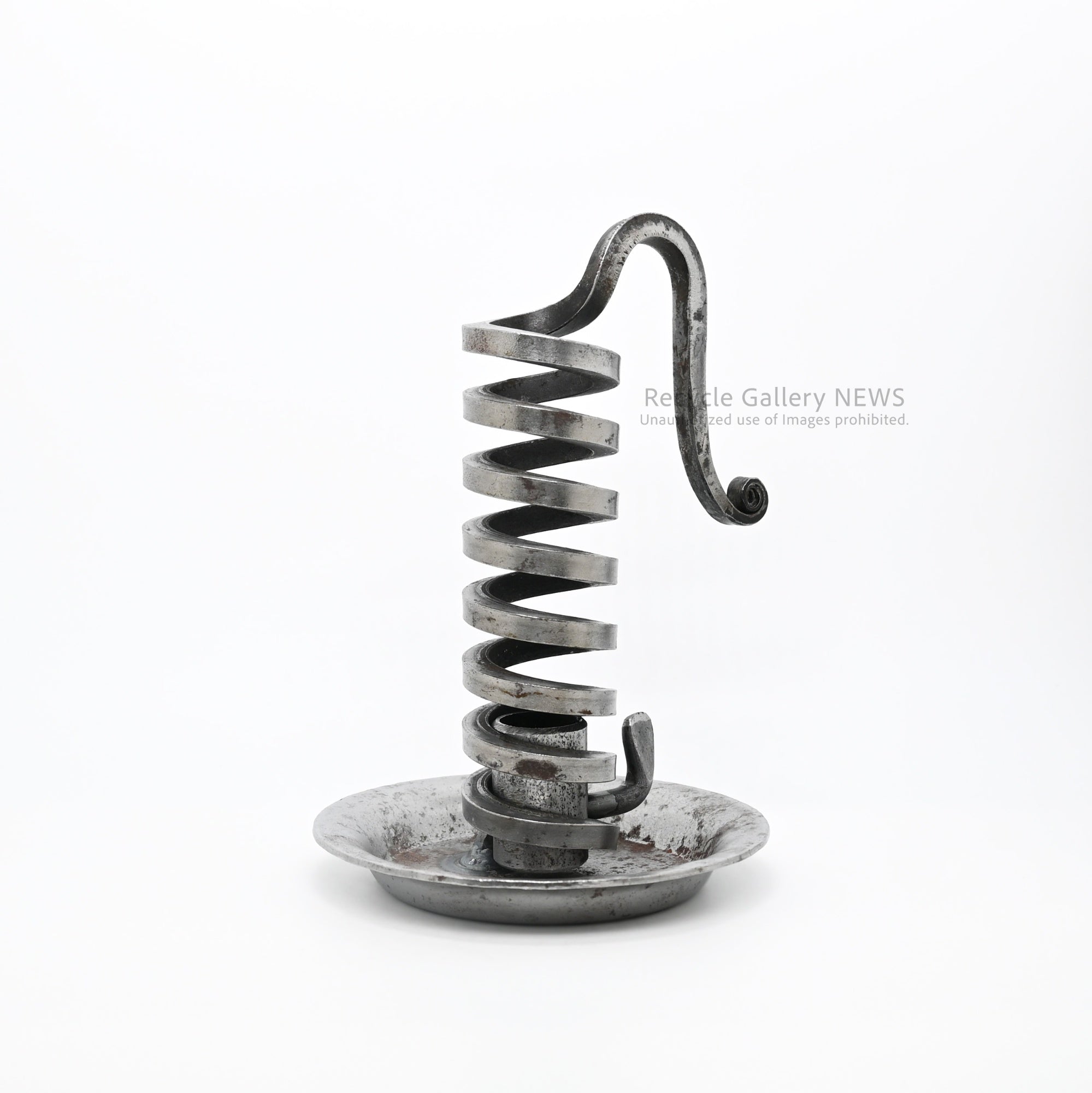 Vintage Iron Spring Candle Stand / 鉄製 スプリング 回転式キャンドルスタンド 蝋燭立て ヨーロッパヴィンテージ