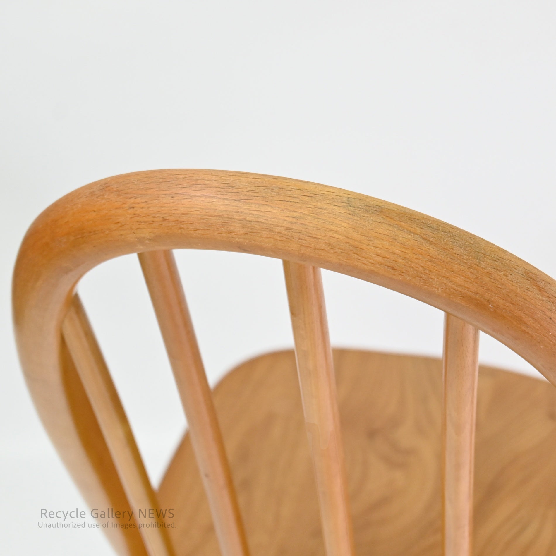Ercol Quaker Chair  British Elm Wood Traditional Craftsmanship  / クエーカーチェア  イギリス エルム材  職人技