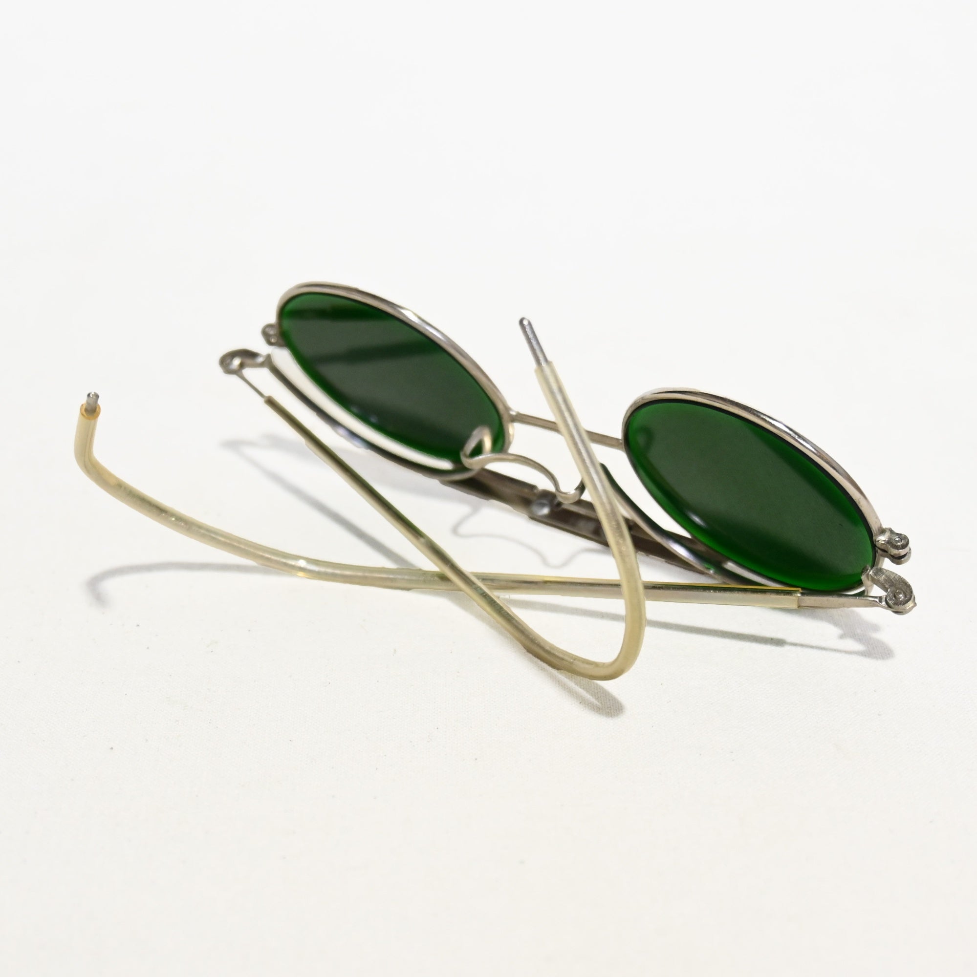 Vintage Sunglasses Flip-up Clip-on Cable temple Retro Unique / ヴィンテージサングラス 跳ね上げ式 クリップオン ケーブルテンプル レトロ ユニーク