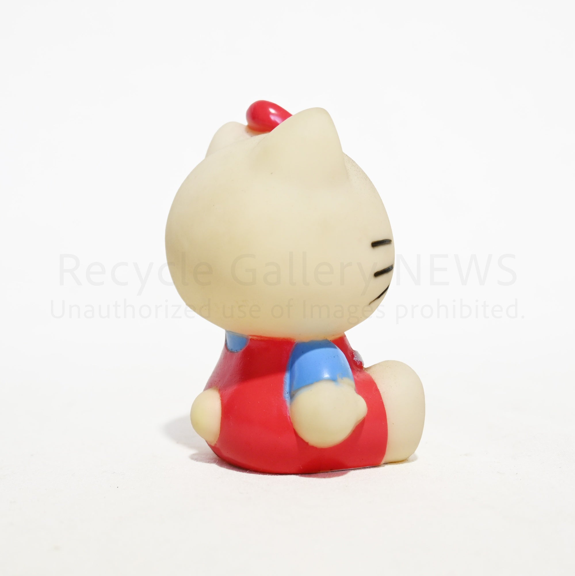 Hello Kitty Soft Vinyl Mascot 1993 Vintage Rare / ハローキティ ソフビ マスコット 1993年 ヴィンテージ レア 汚れあり
