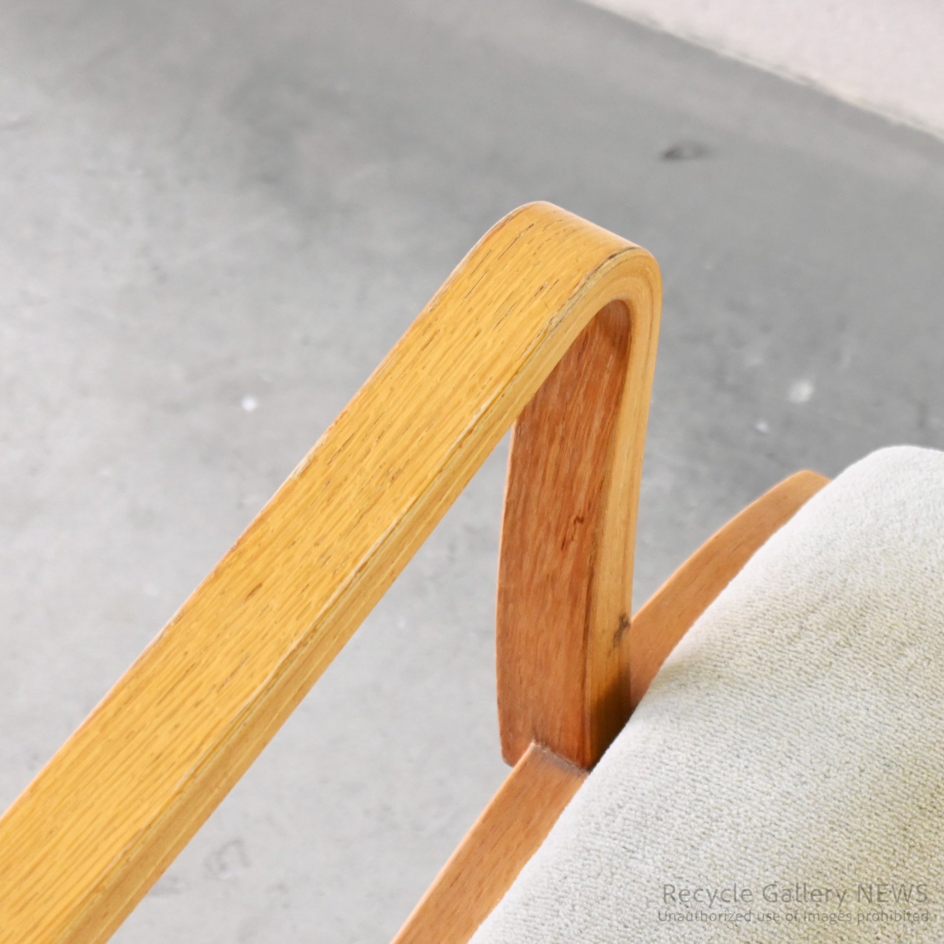 Discontinued Tendo Mokko "Heron" Low Back Chair by Mitsumasa Sugasawa Japanese Modern Masterpiece / 天童木工 ヘロン ローバックチェア 廃盤 日本 モダンデザイン 菅澤光政 傑作
