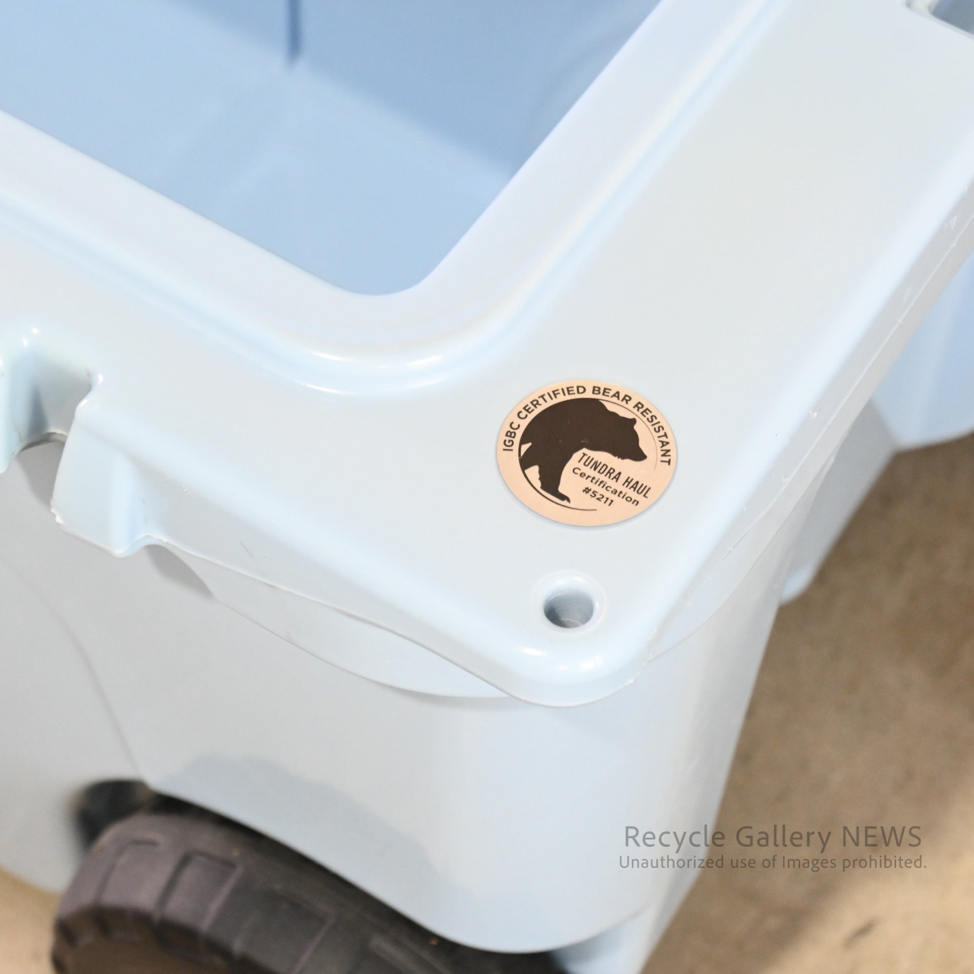 YETI  Tundra Cooler box (45L) Rare color Light Blue / イエティ タンドラ クーラーボックス45リットル ライトブルー