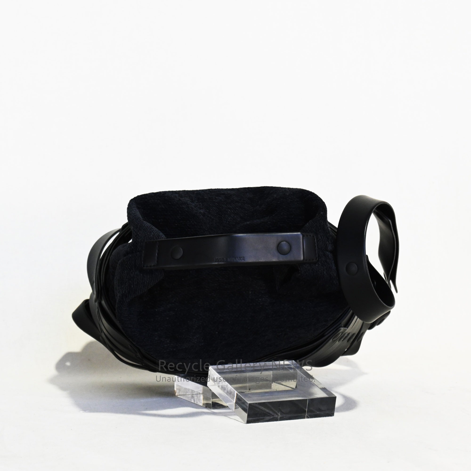 ISSEY MIYAKE Spiral Grid 2-Way Large Bag IM13AG502 Black
