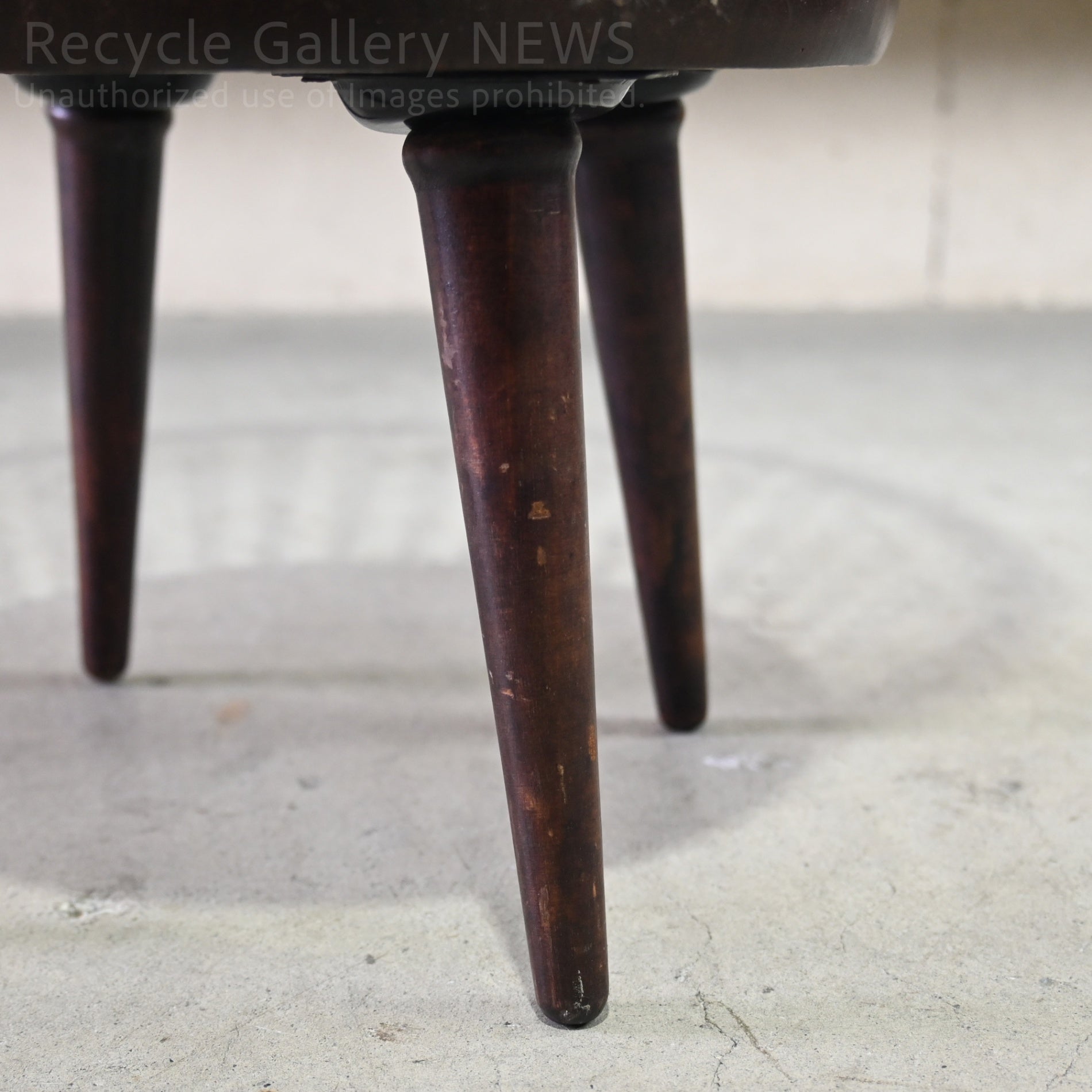 Vintage Wood & Bamboo Basket Dark Brown Magazine Rack Planter Covers Boho interior Crafts Japanese Modern / ヴィンテージ 木竹脚付きバスケット ダークブラウン マガジンラック プランターカバー 民芸 和モダン アジアンインテリア