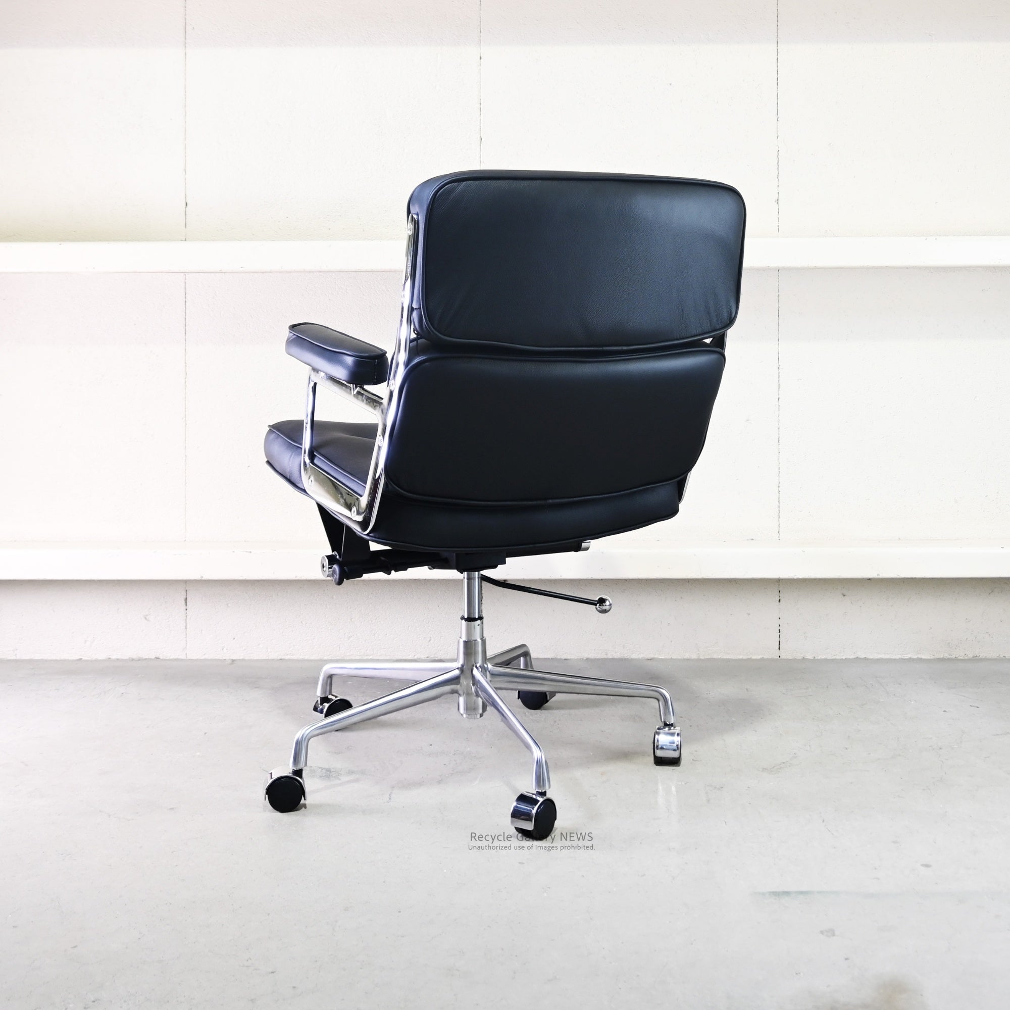 Eames Executive Chair Reproduction Time Life Design  Mid Century Modern / イームズ エグゼクティブチェア リプロダクト タイム社 イームズ夫妻 ミッドセンチュリー