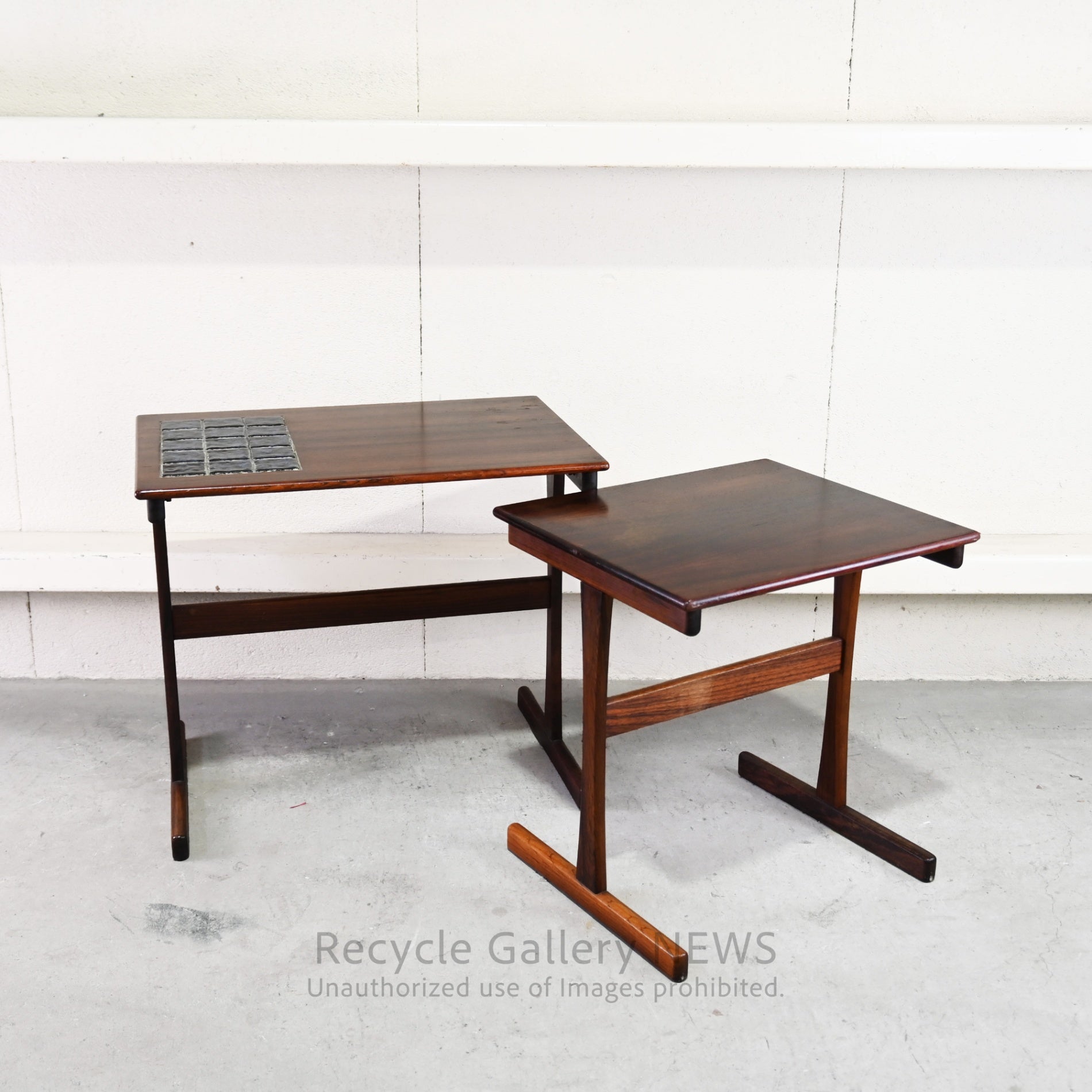 Danish Rosewood Tile Top Nesting Tables Scandinavian Modern  Mid-Century Modern / ローズウッド タイルトップ ネストテーブル デンマーク 北欧モダン  ミッドセンチュリー