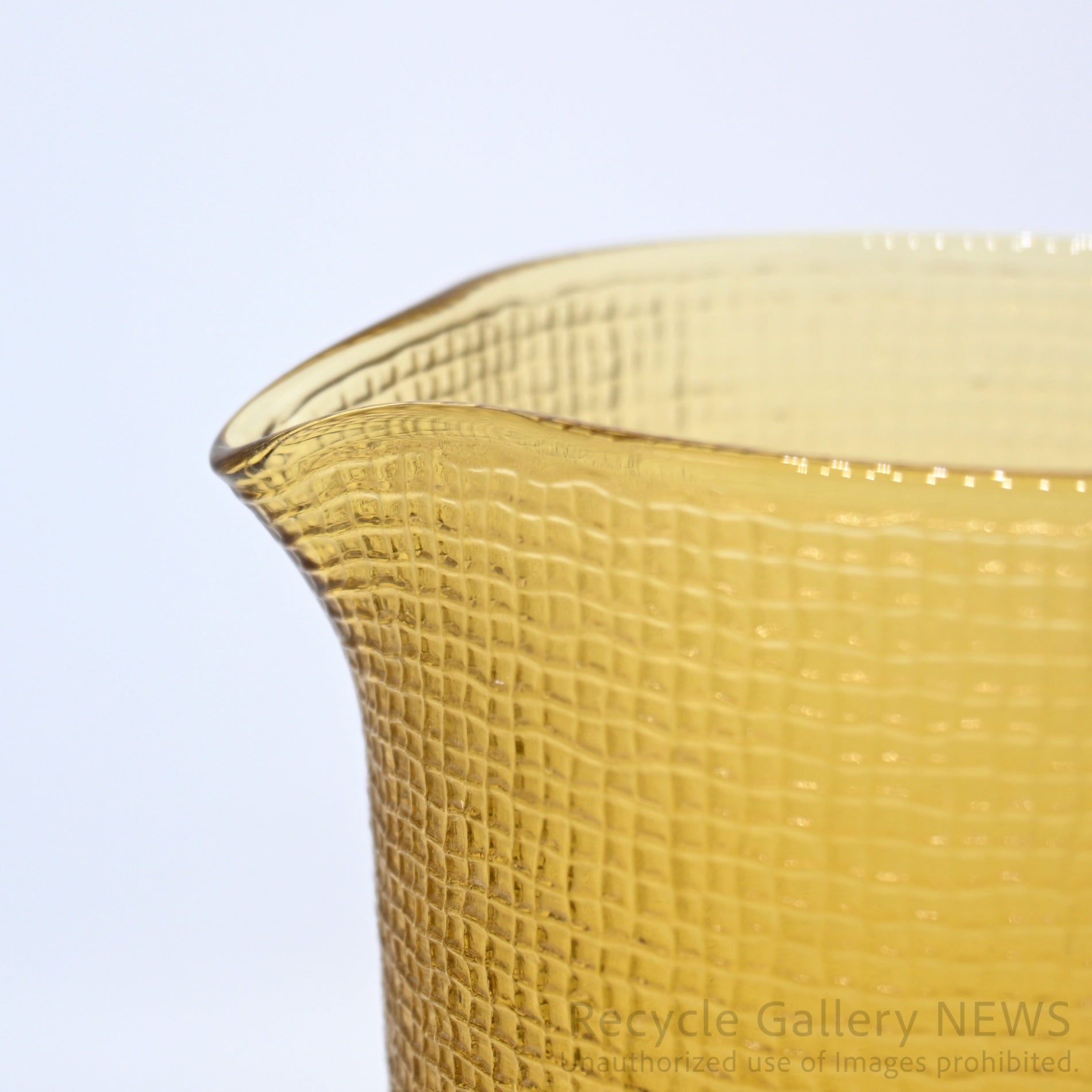 Amber Glass Jug Water Pitcher Flower Vase Vintage Craft / アンバーカラー ガラス ジャグ ピッチャー 花瓶 水差し 工芸品 黄色系