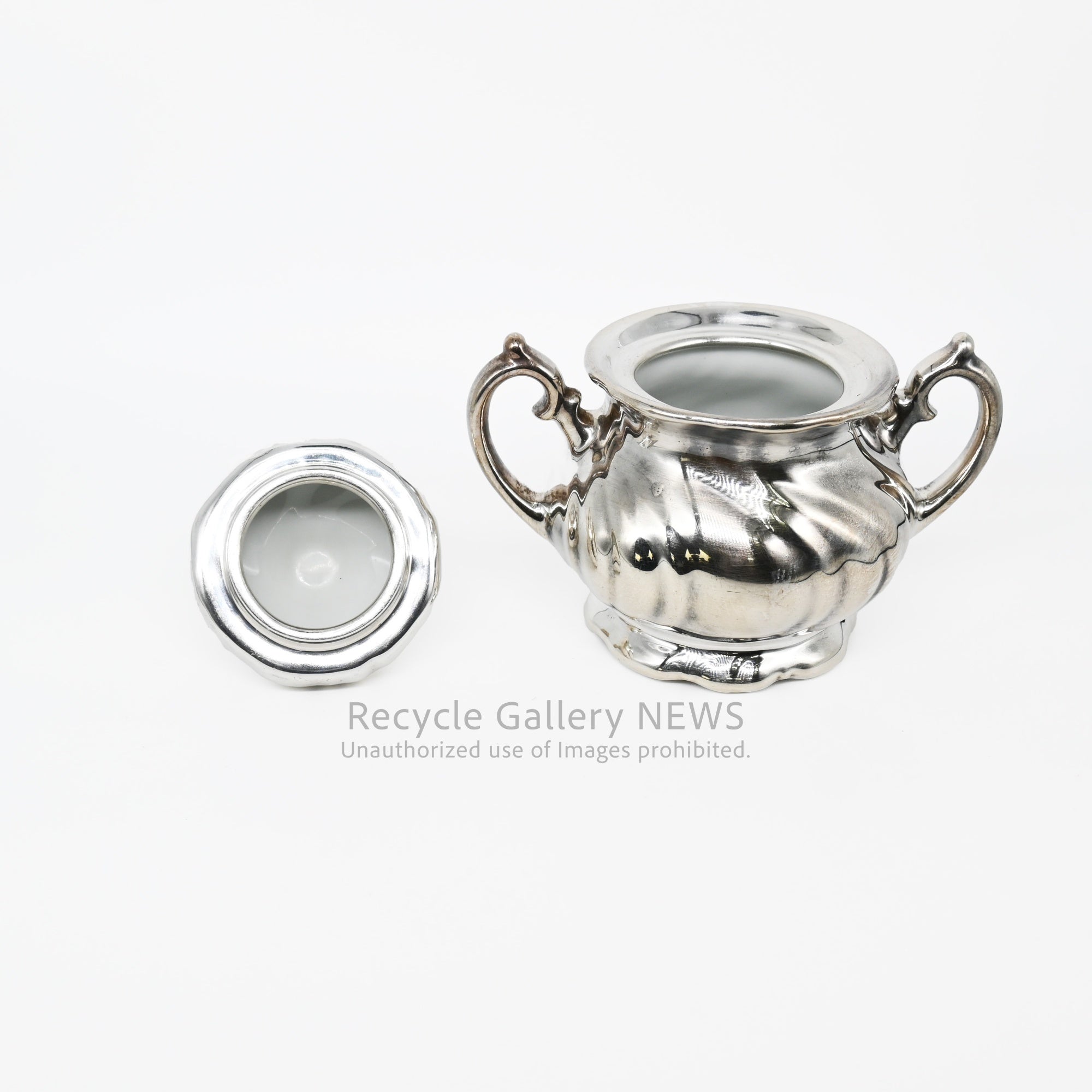 SILVER COATED PORCELAIN TEA POT  Antique German Silver Plated 3-Piece wmf / シルバープレートドイツアンティーク 三点セット ドイツ WMF社  銀メッキ
