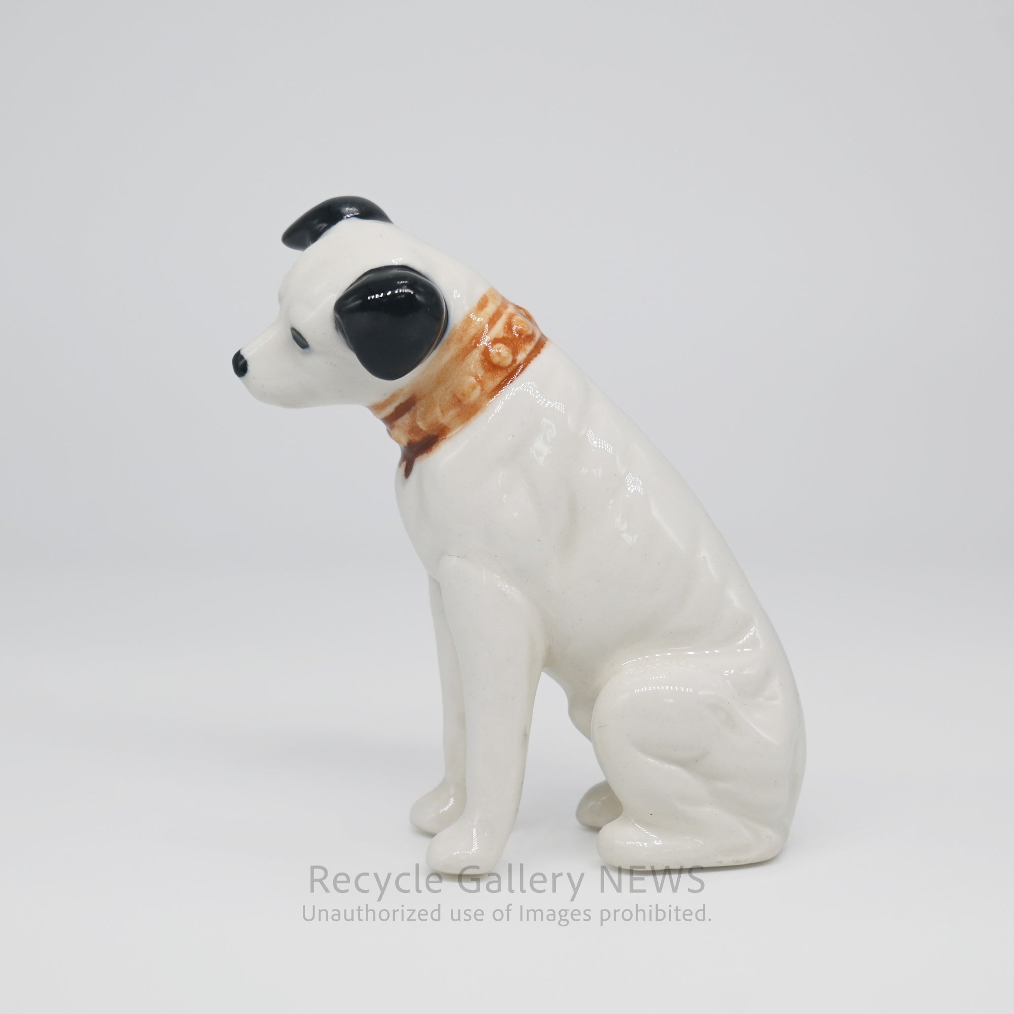 His Master's Voice "Nipper" Hand-Painted Ceramic Dog Figurine Miniature Victor White / 『主人の声』ビクター犬 ニッパー ハンドペイント 陶器フィギュリン ミニチュア オブジェ 犬の置物 オーディオ レトロ 白