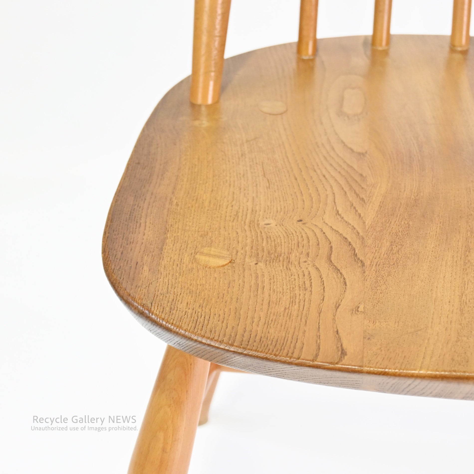 Ercol Ercol Goldsmith Chair British Elm Wood Traditional Craftsmanship Matches Scandinavian Design / アーコール ゴールドスミスチェア イギリス ニレ材  職人技 北欧モダン