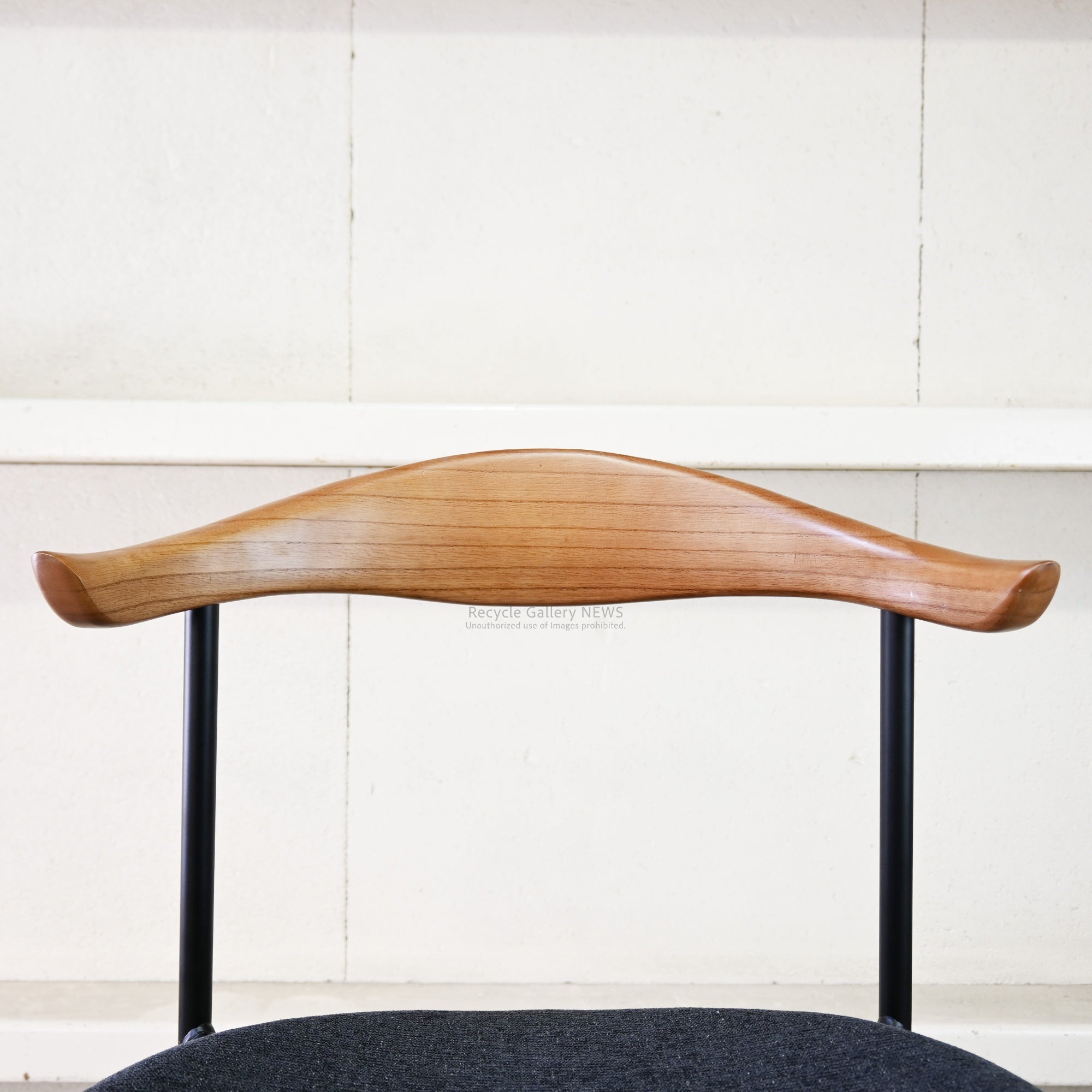 Seki Furniture Atom Chair Black Wooden  Steel  Industrial  Vintage  Cafe style / 関家具 アトムチェア 座面黒色 木材 スチール インダストリアル ヴィンテージ カフェスタイル