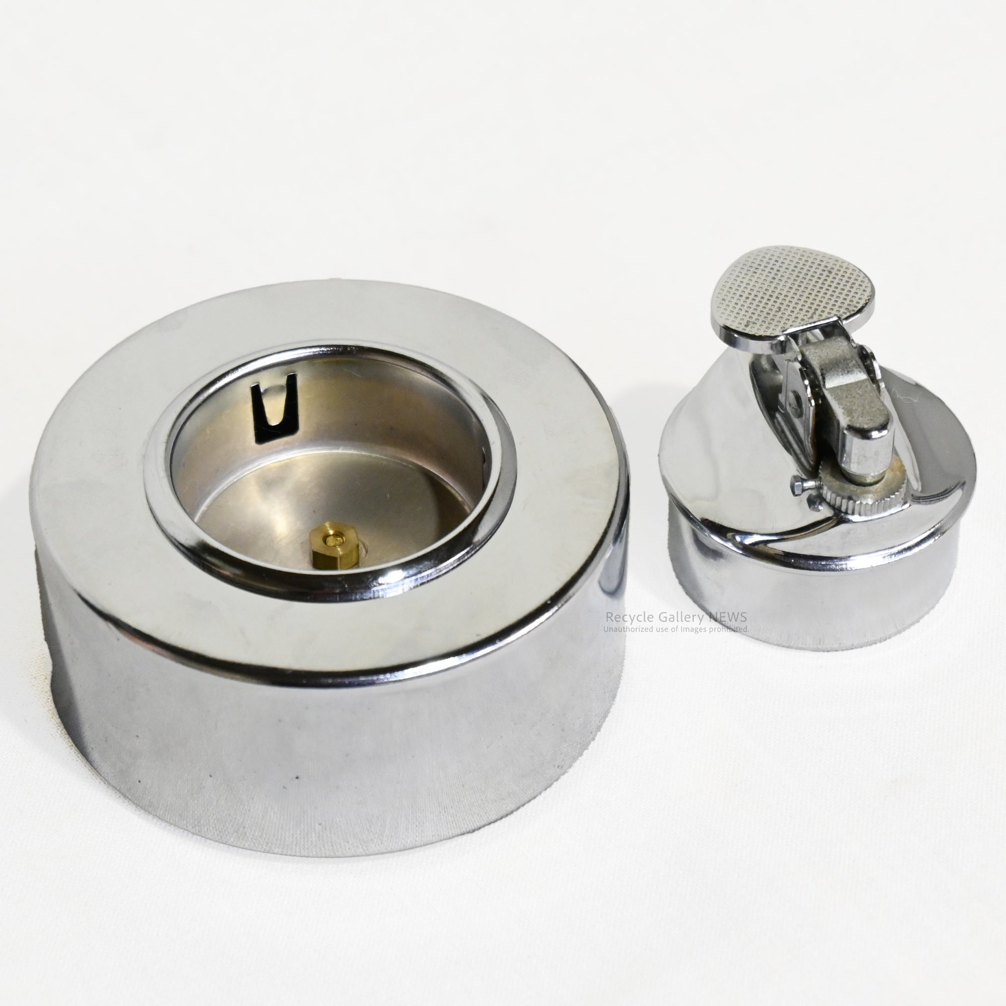Isamu Kenmochi Stackable Ashtray with Lighter Martian Sato Shoji Japan Vintage Product Design / 剣持勇 積み重ね灰皿 ライター付 マーシャン佐藤商事 日本 ヴィンテージ プロダクトデザイン
