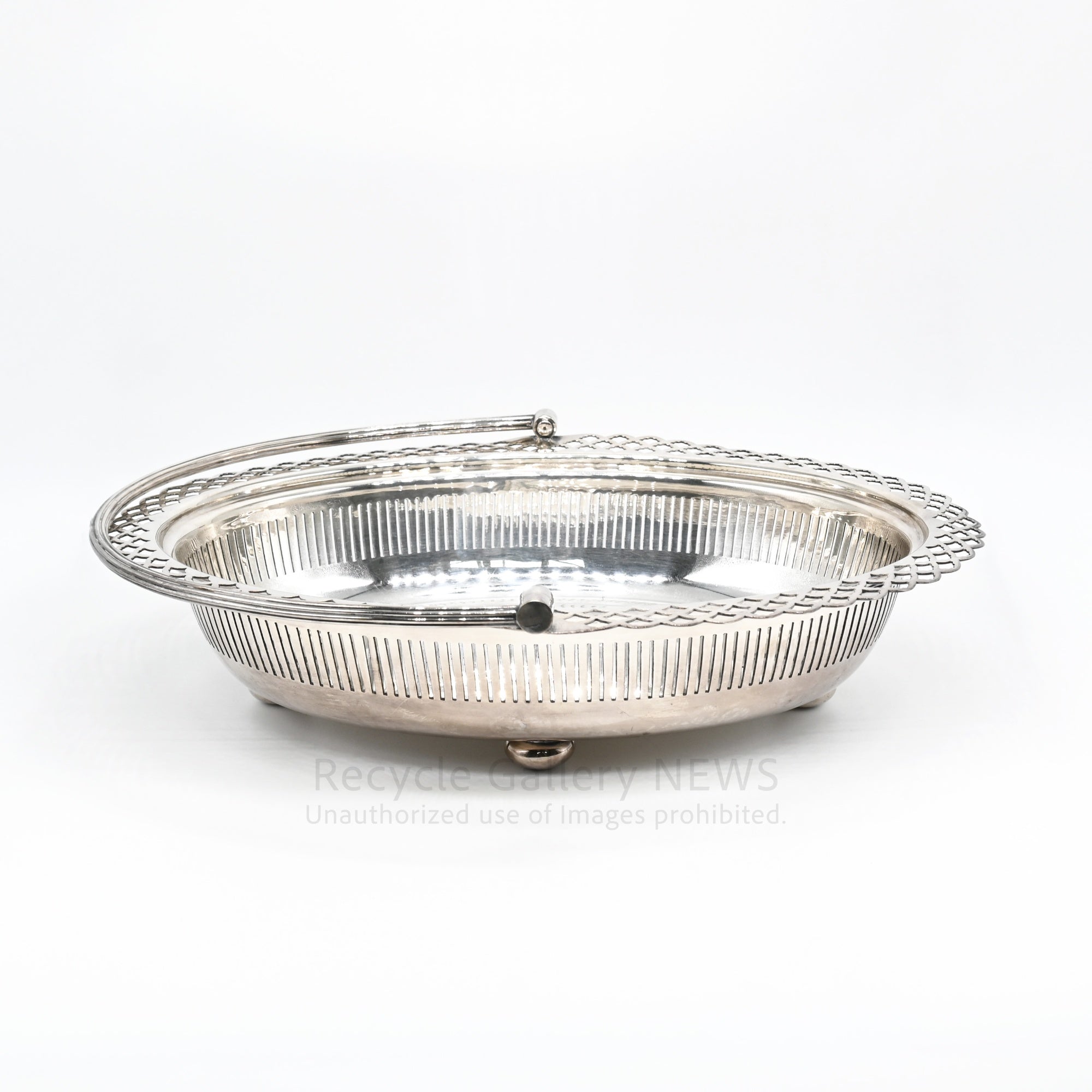 Harrods English Silver Plated Oval Serving Basket / ハロッズ アンティーク 銀メッキ オードブルバスケット 英国雑貨 サービングトレイ 菓子入れ シルバー