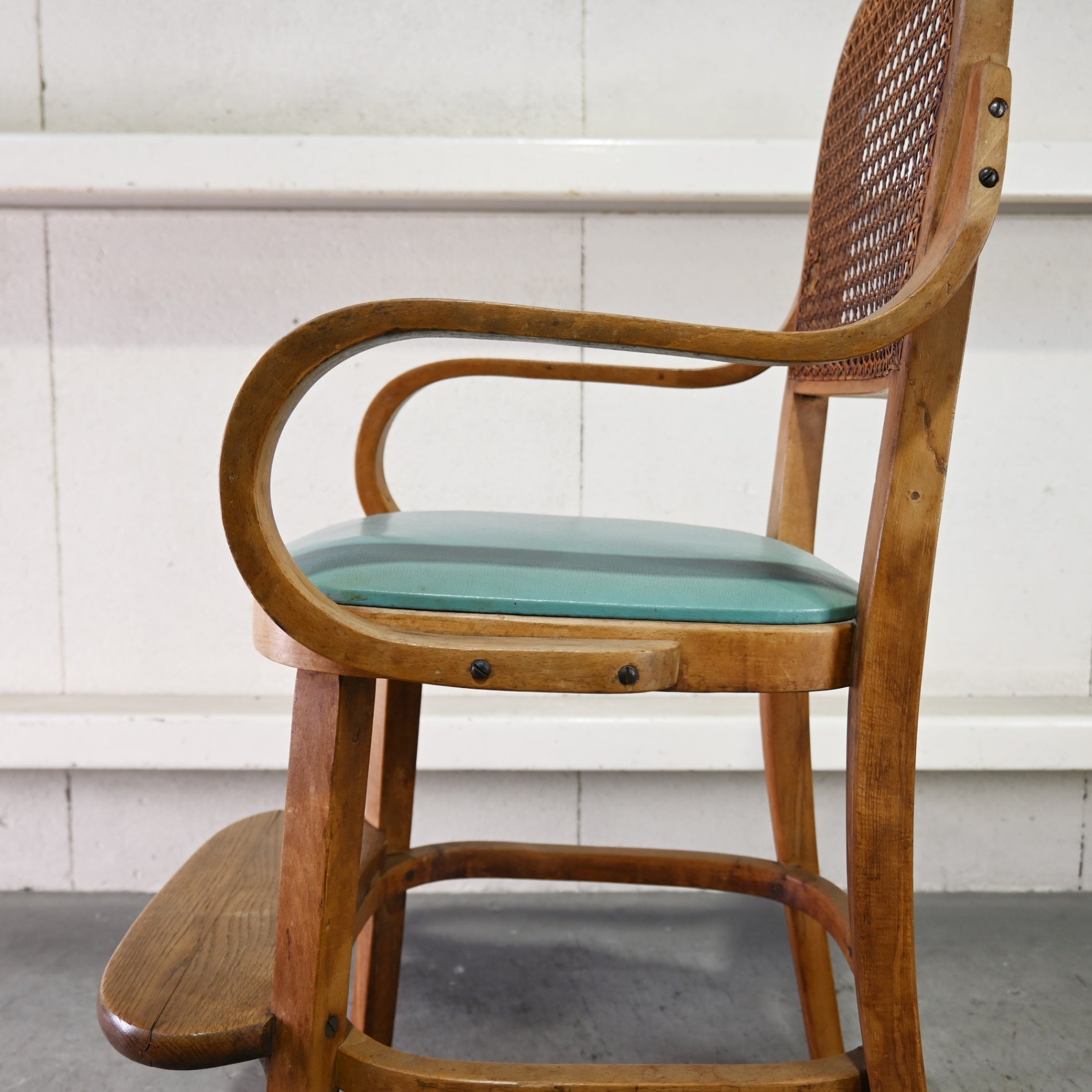 Akita Mokko Baby chair estimated 1940s Japanese vintage Akimoku / 秋田木工 ベビーチェア 推定1940年代 日本 ヴィンテージ