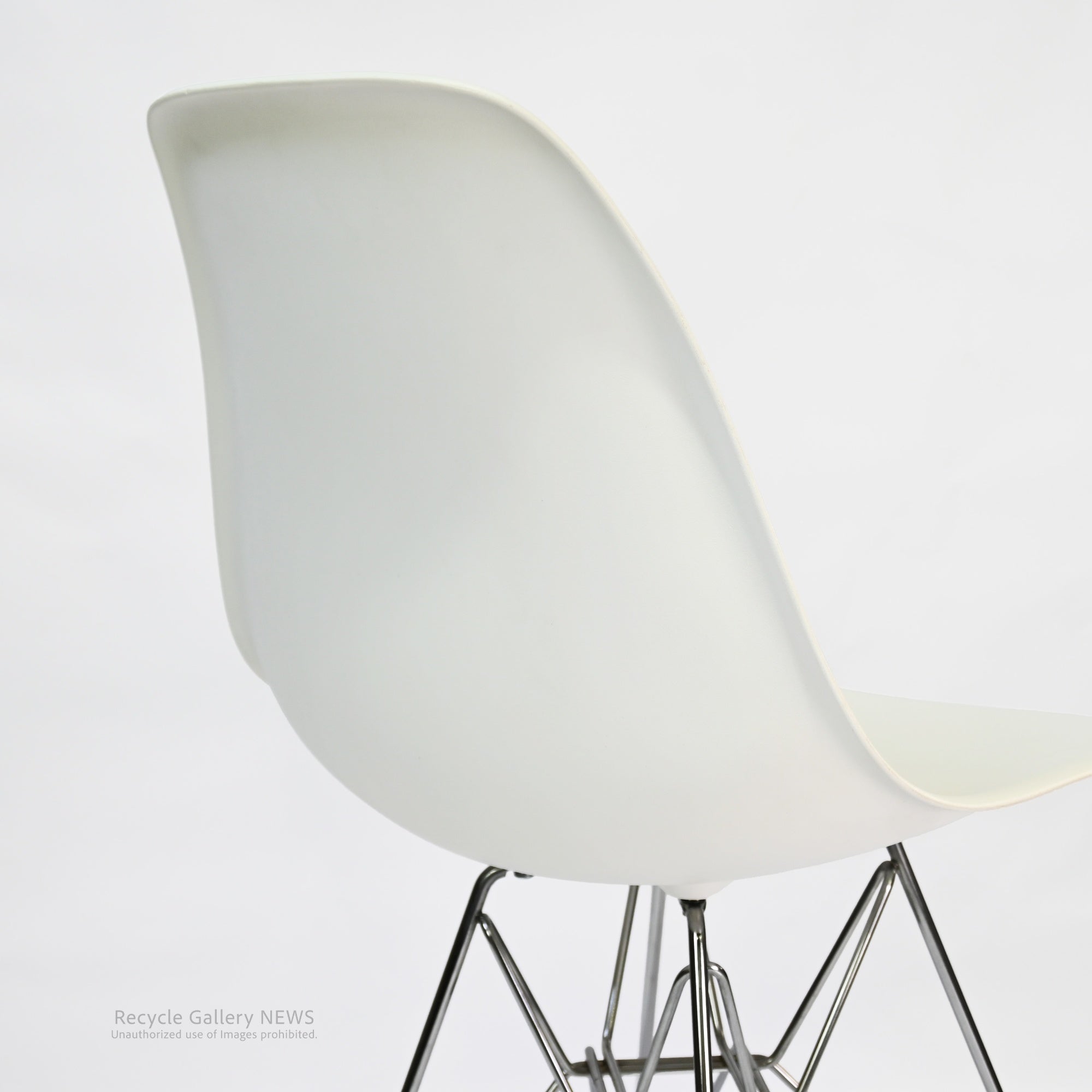 Herman Miller Eames DSR Side Chair with Wire Base American Mid Century Modern Designer Furniture Polypropylene / イームズシェルサイドチェアDSR ワイヤーベース デザイナーズ アメリカ ミッドセンチュリー ポリプロピレン
