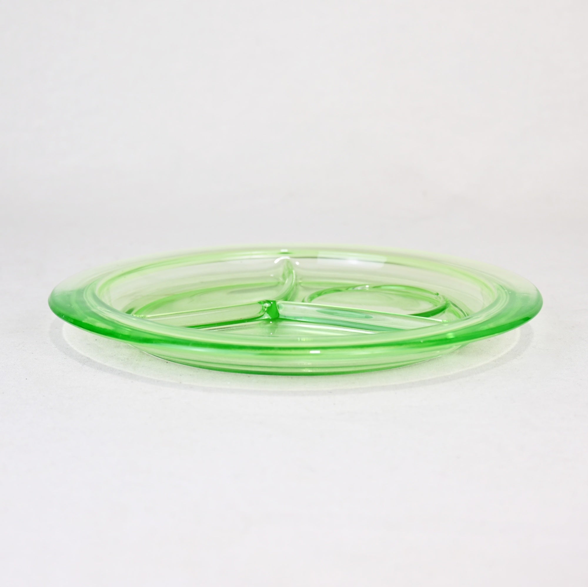 Uranium Divided Plate Vaseline glass Vintage / ウランガラス 仕切りプレート ヴィンテージ