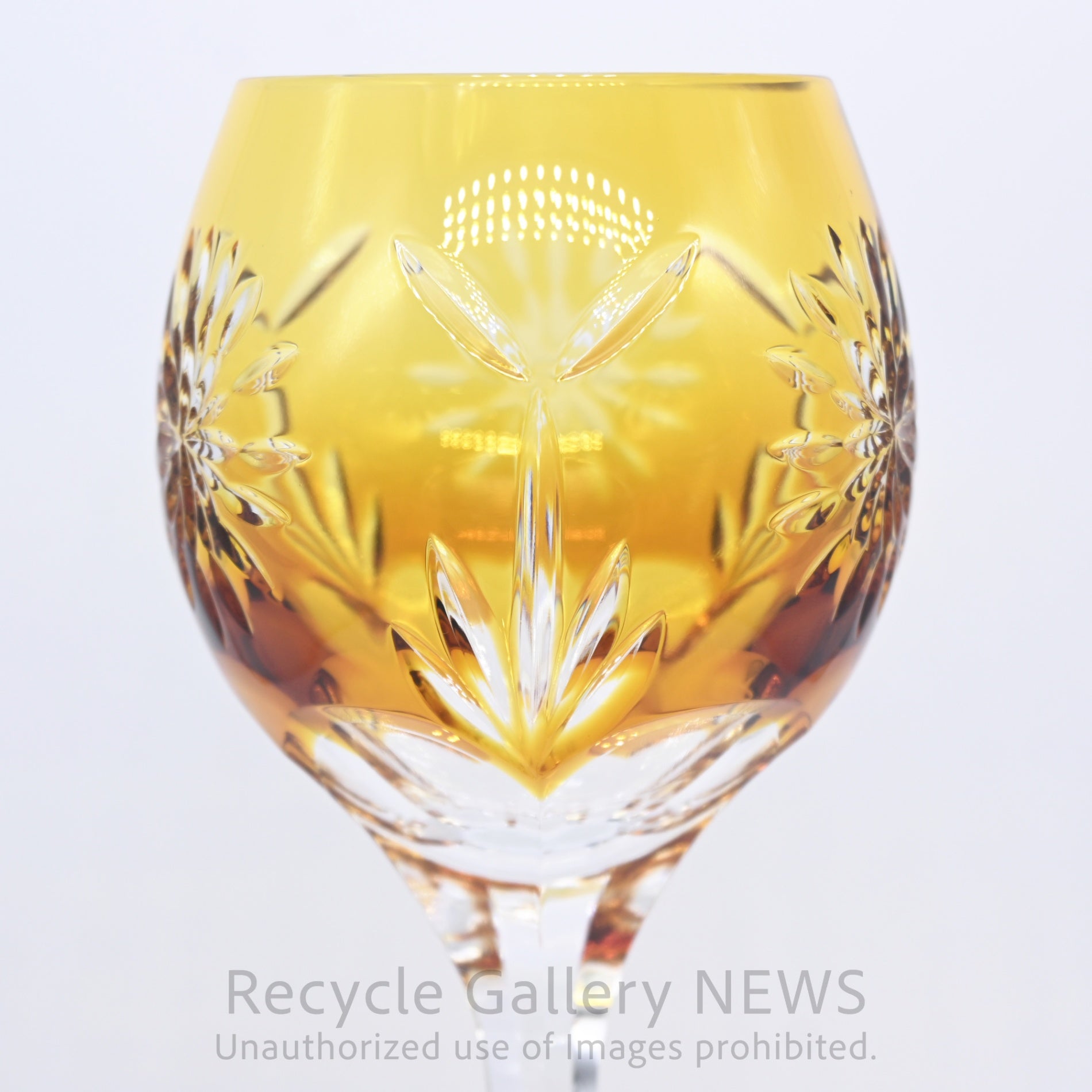 Golden Hour Cut Glass Wine Glass Amber Gradation Botanical Motif Retro / アンバーカラー 琥珀色 グラデーション カットガラス ワイングラス ボタニカルモチーフ レトロ