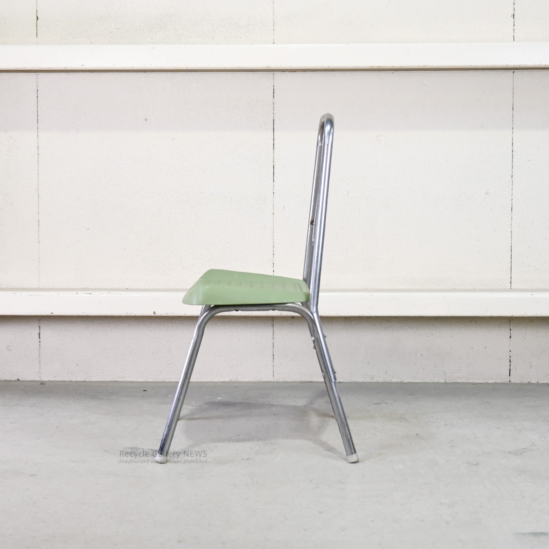Vintage chair Green Industrial Retro Classic / 椅子 ヴィンテージチェア インダストリアル レトロ 緑 クラシック グリーン