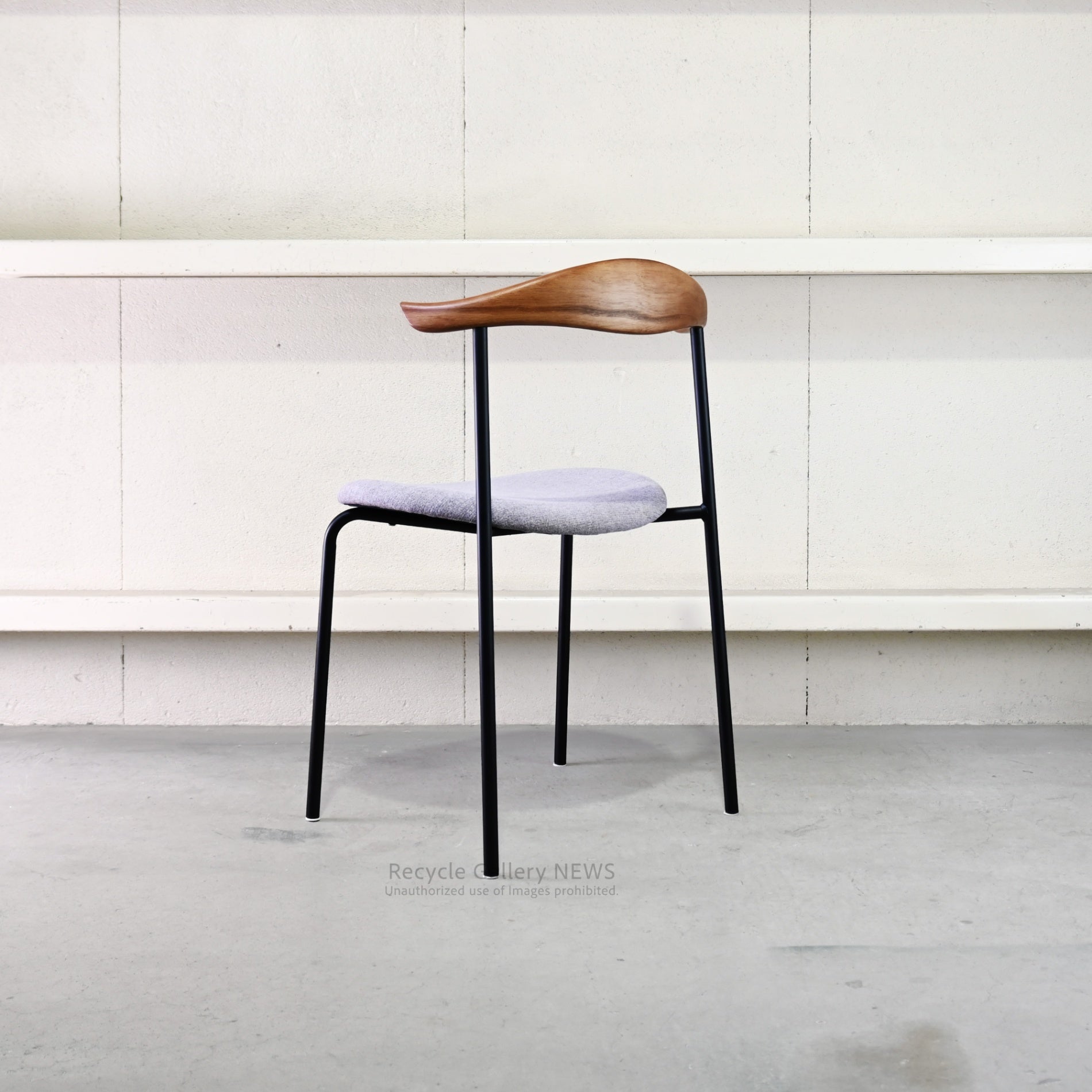 Seki Furniture Atom Chair Glay-White Wooden  Steel  Industrial  Vintage  Cafe style / 関家具 アトムチェア 座面グレーホワイト 木材 スチール インダストリアル ヴィンテージ カフェスタイル